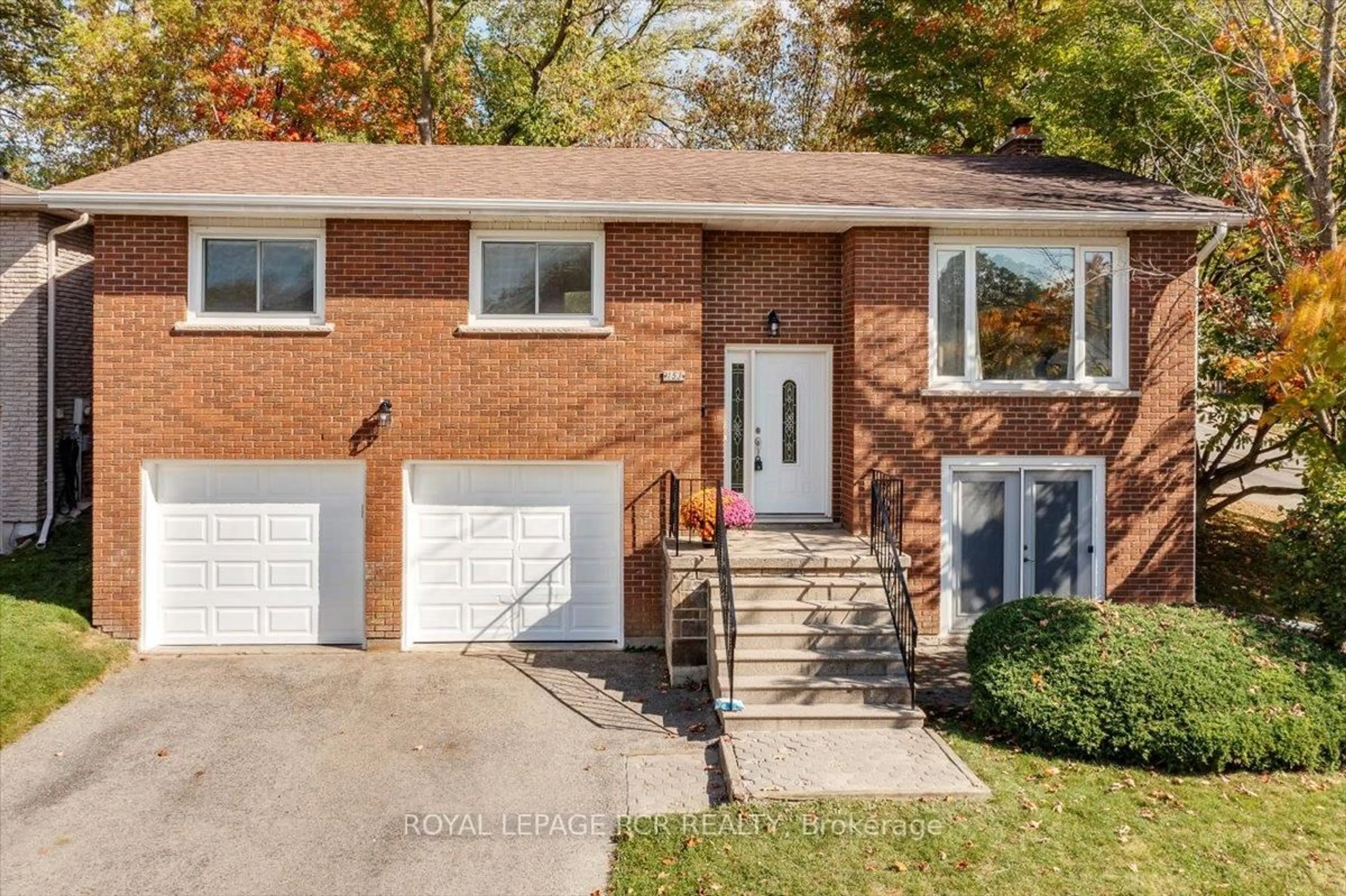 Home with brick exterior material, street for 153 Stickwood Crt, Newmarket Ontario L3Y 5V2