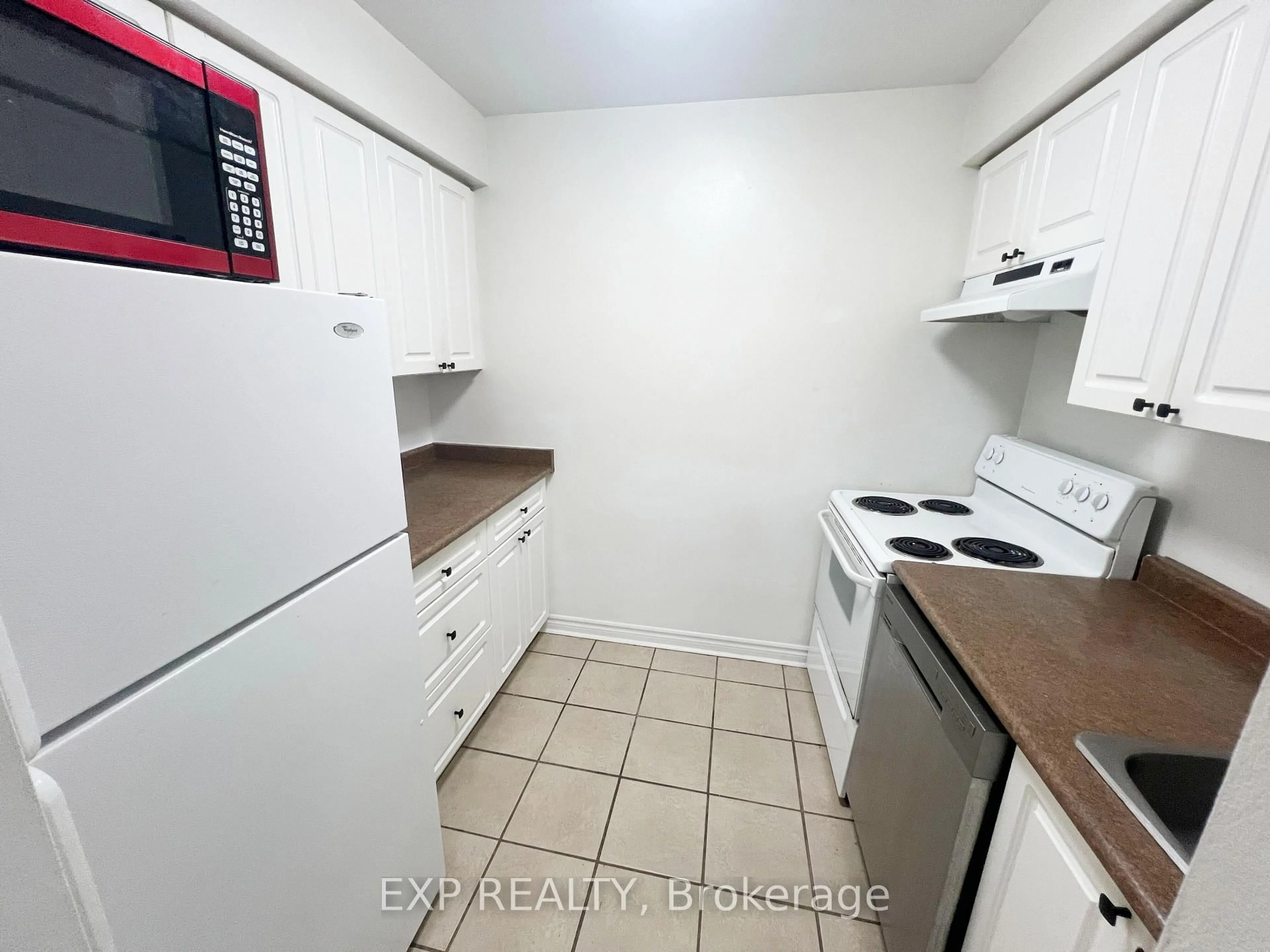 Standard kitchen, unknown for 248 Milestone Cres #120, Aurora Ontario L4G 3M2