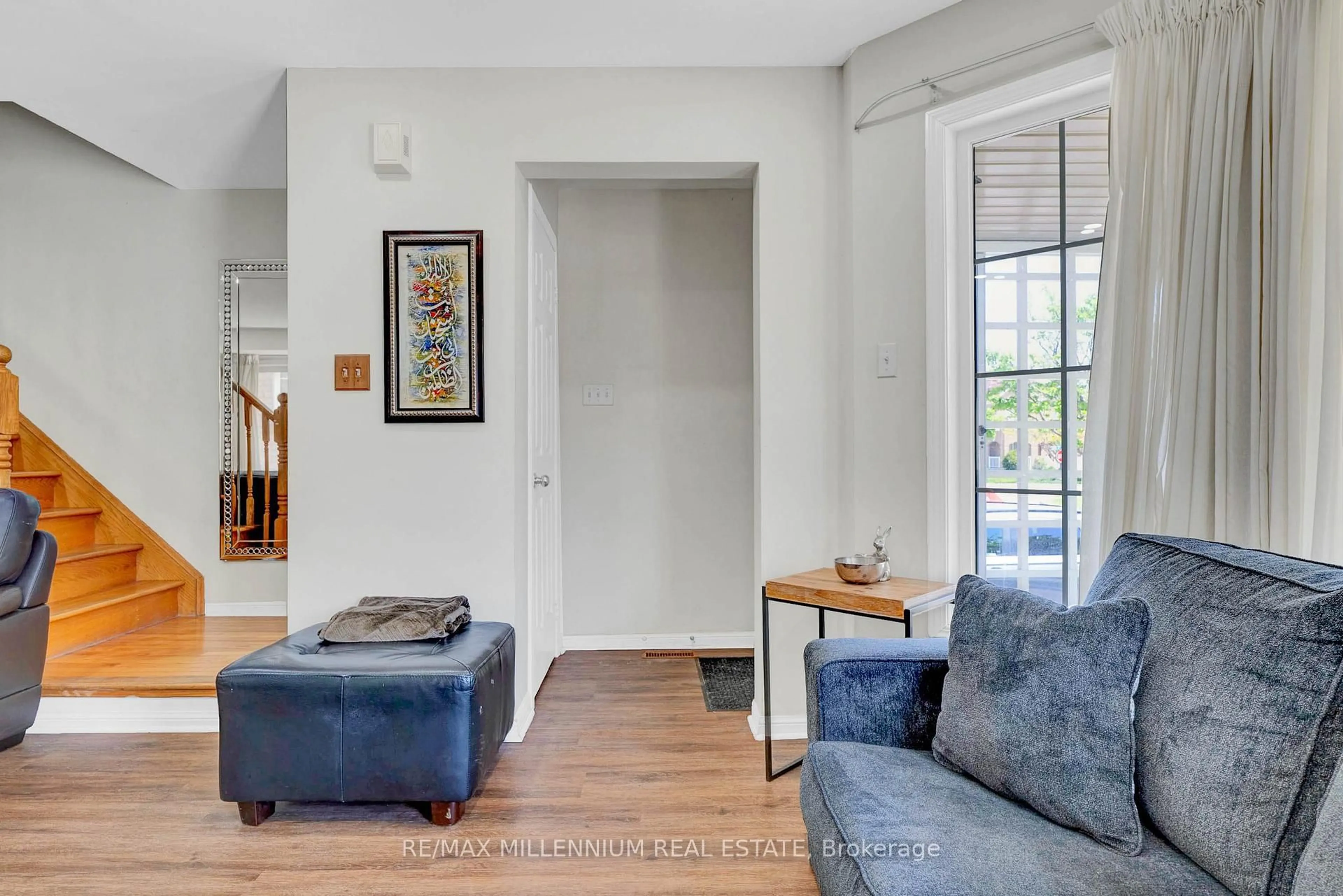 Unknown for 10 Mainland Cres, Vaughan Ontario L6A 3G3