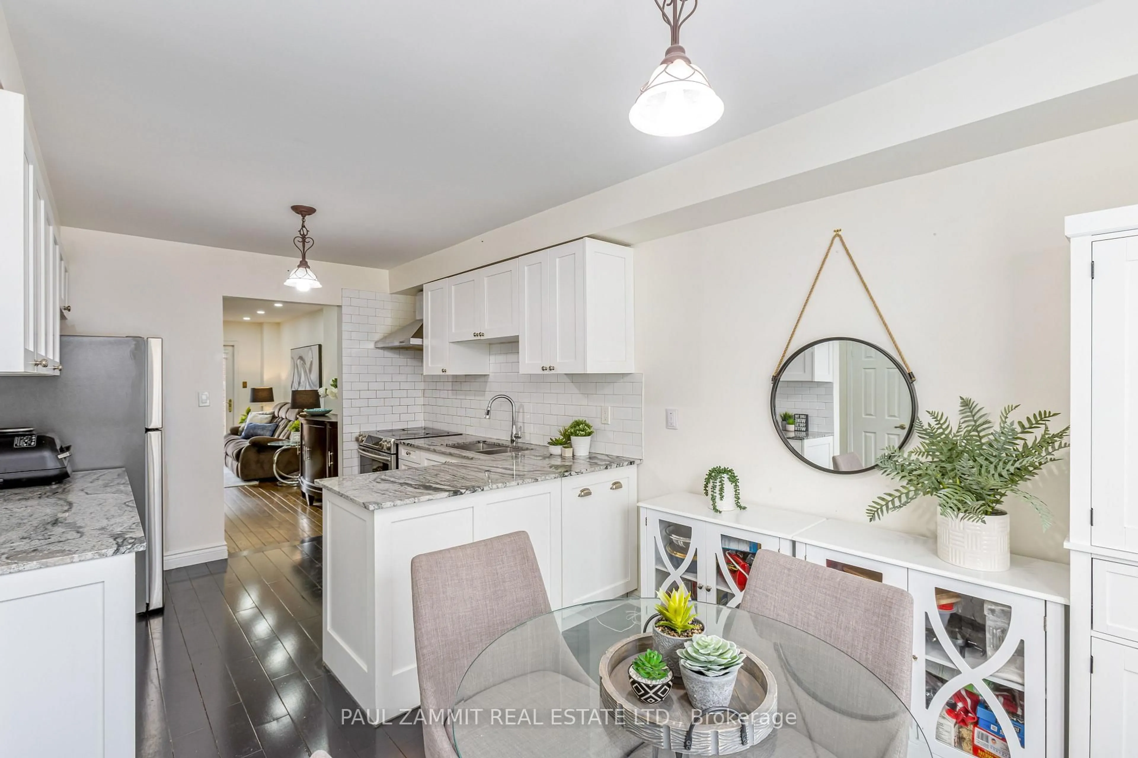 Open concept kitchen, unknown for 119 Confederation Way, Markham Ontario L3T 5R4