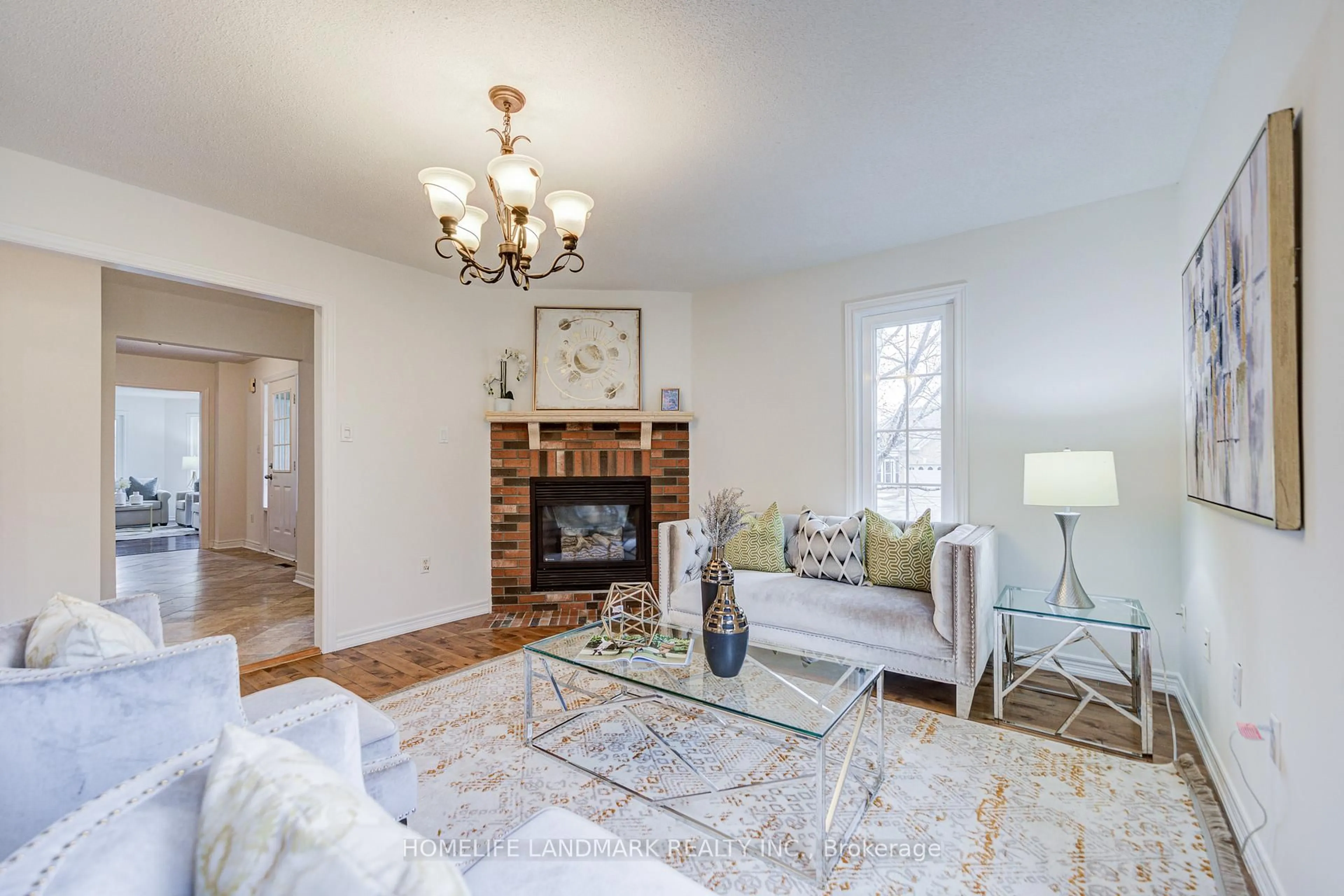 Living room with furniture, unknown for 223 Deerglen Terr, Aurora Ontario L4G 6Y5