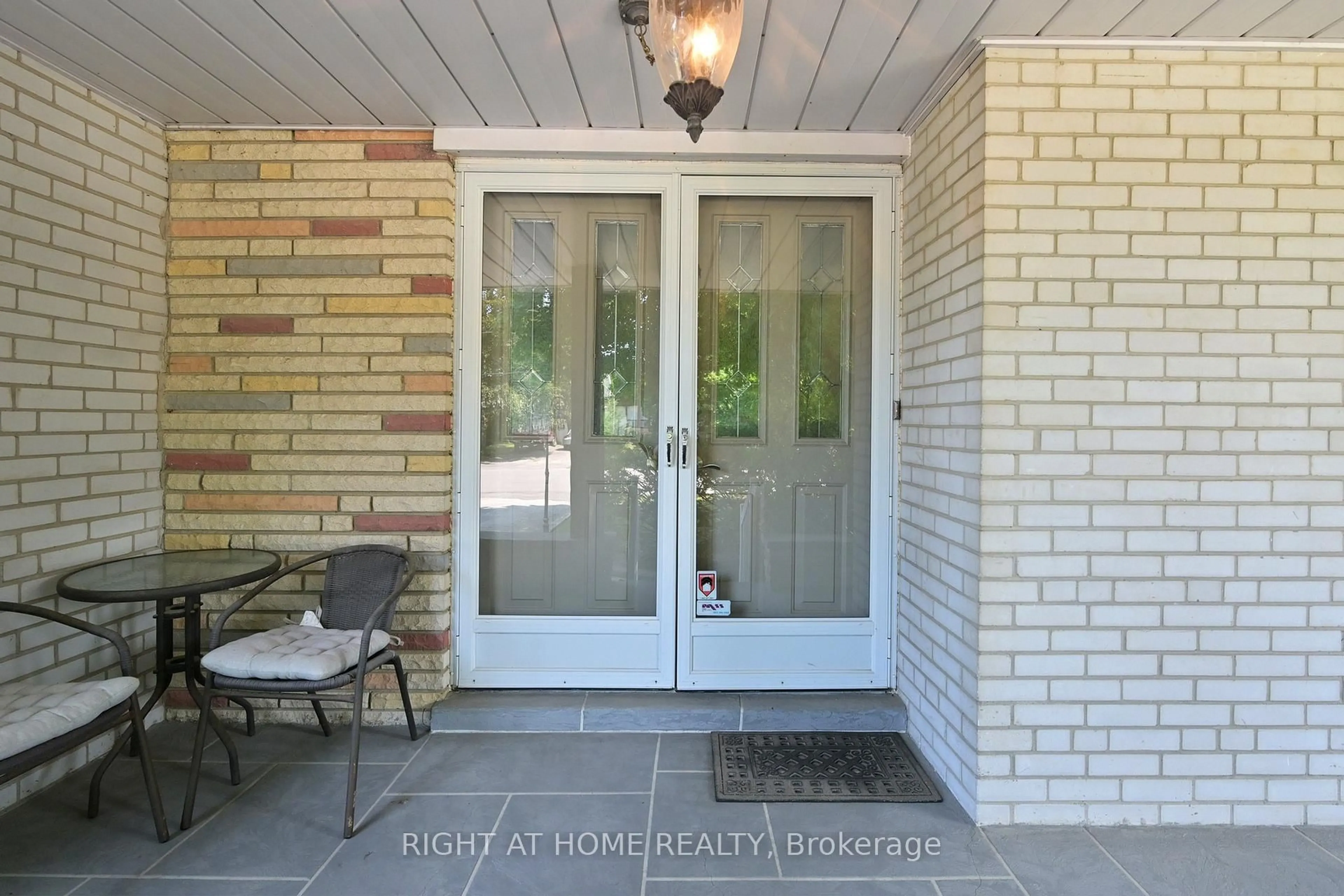 Indoor entryway for 67 Netherford Rd, Vaughan Ontario L6A 1E1
