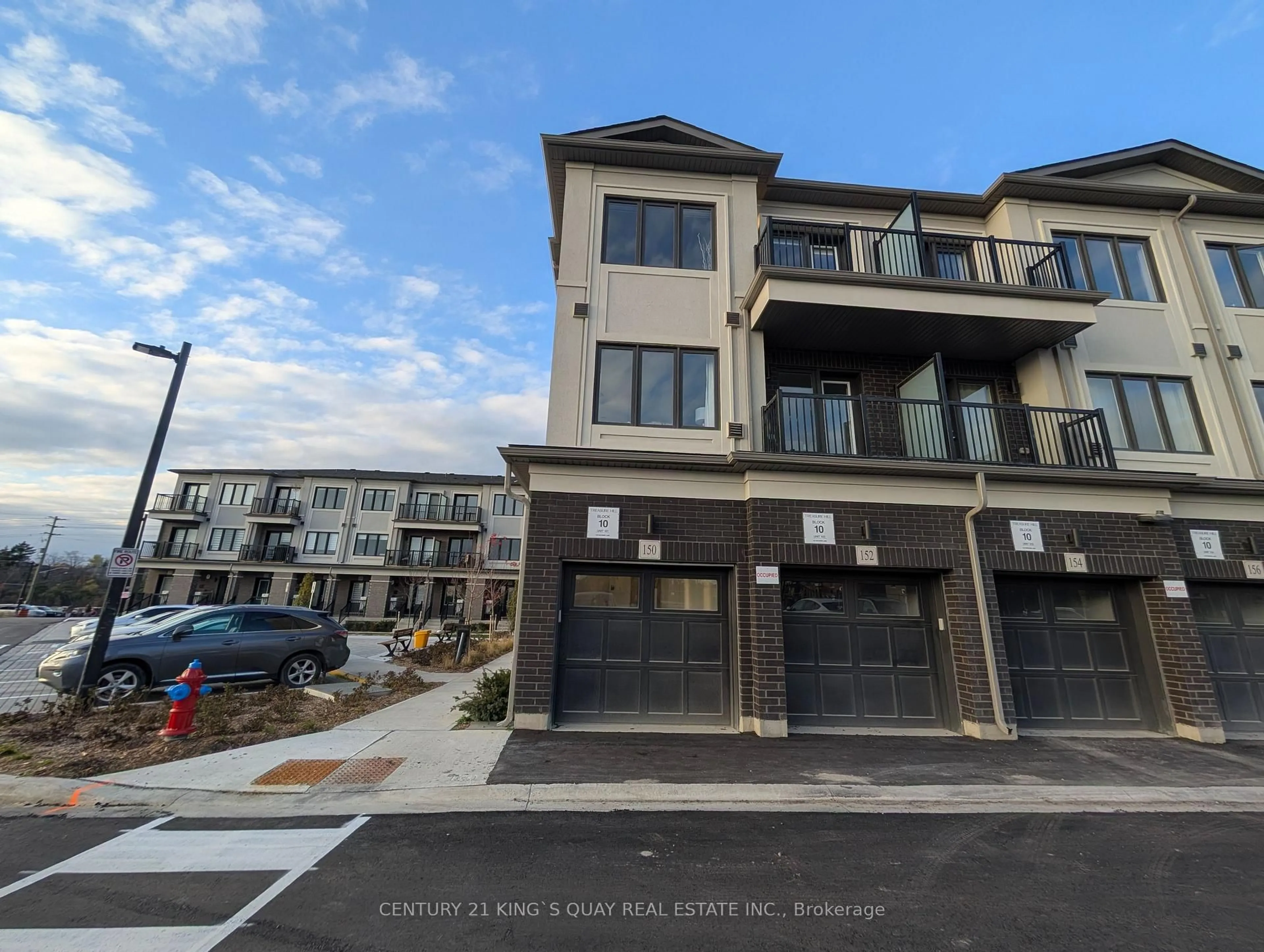 A pic from outside/outdoor area/front of a property/back of a property/a pic from drone, street for 150 Matawin Lane, Richmond Hill Ontario L4B 0H7