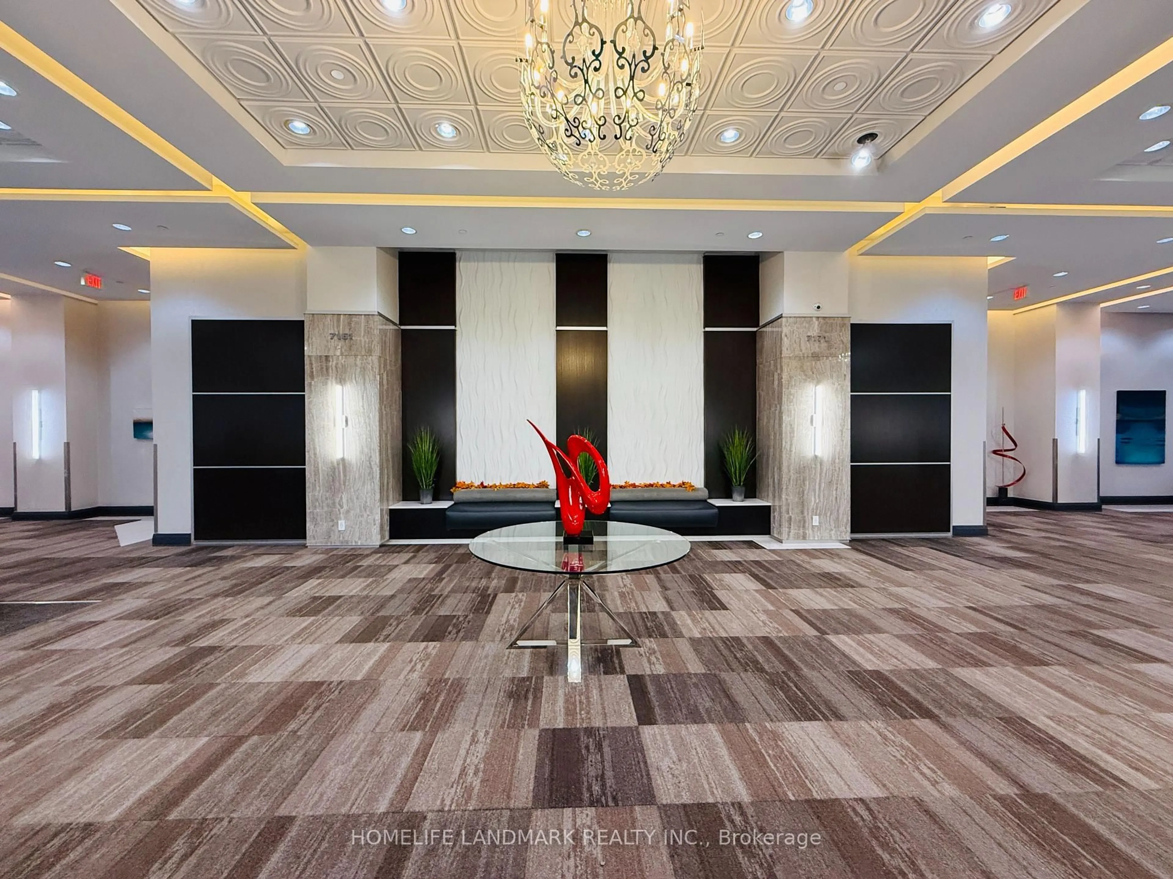 Lobby for 7161 Yonge St #Lph1-15, Markham Ontario L3T 0C8