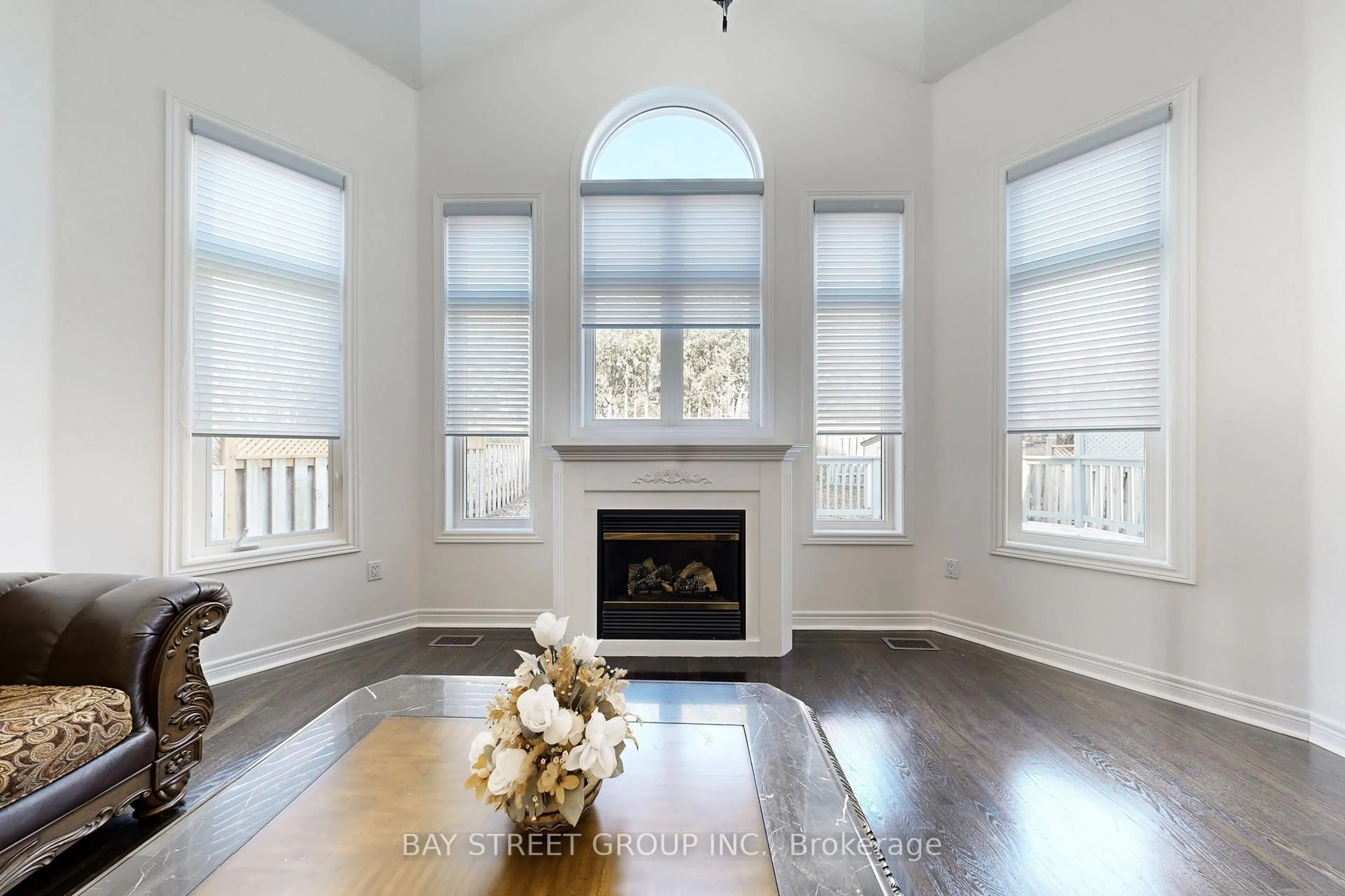 A pic of a room for 103 Colesbrook Rd, Richmond Hill Ontario L4S 2G3