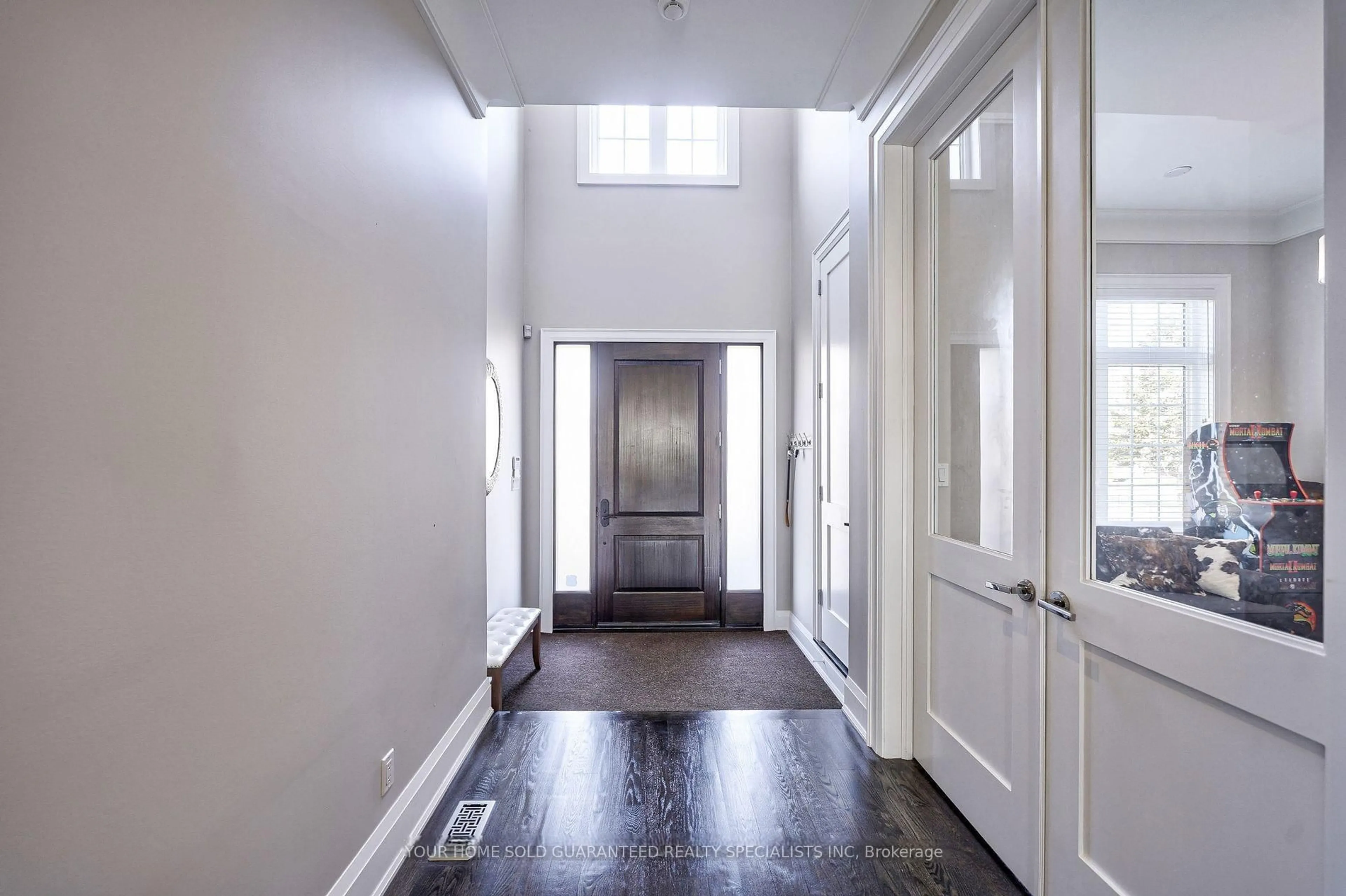 Indoor entryway for 267 King High Dr, Vaughan Ontario L4J 3N3
