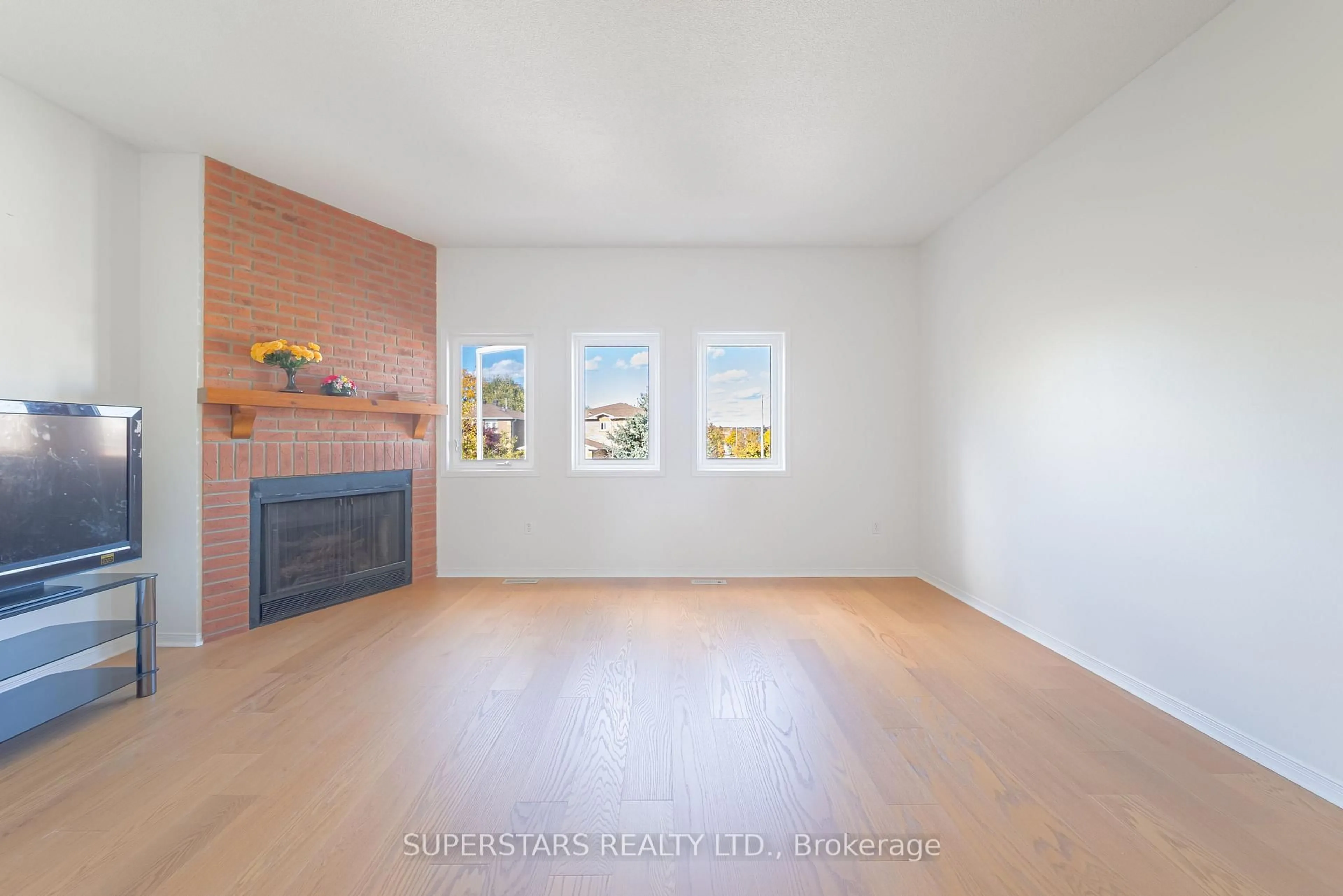 A pic of a room for 19 Justus Dr, Richmond Hill Ontario L4C 9Z4