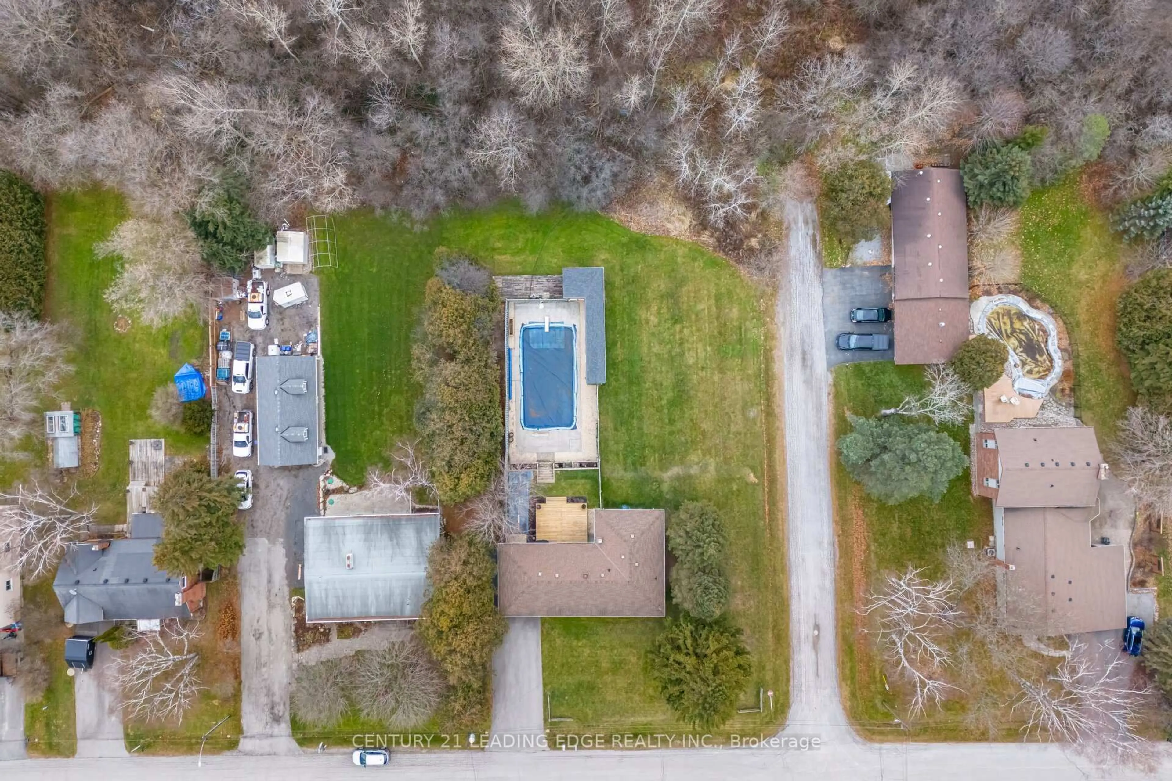 A pic from outside/outdoor area/front of a property/back of a property/a pic from drone, unknown for 29 Joyce Blvd, Whitchurch-Stouffville Ontario L4A 4N4