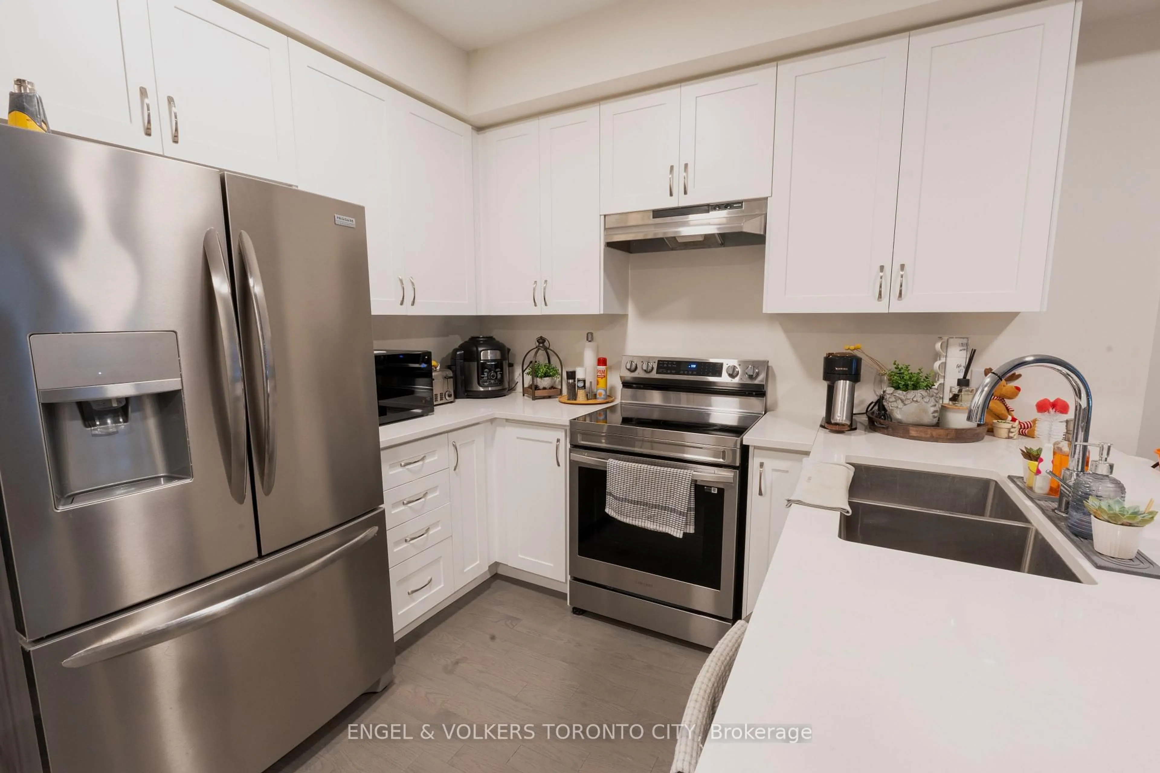 Unknown for 60 Baynes Way #10, Bradford West Gwillimbury Ontario L3Z 4M3