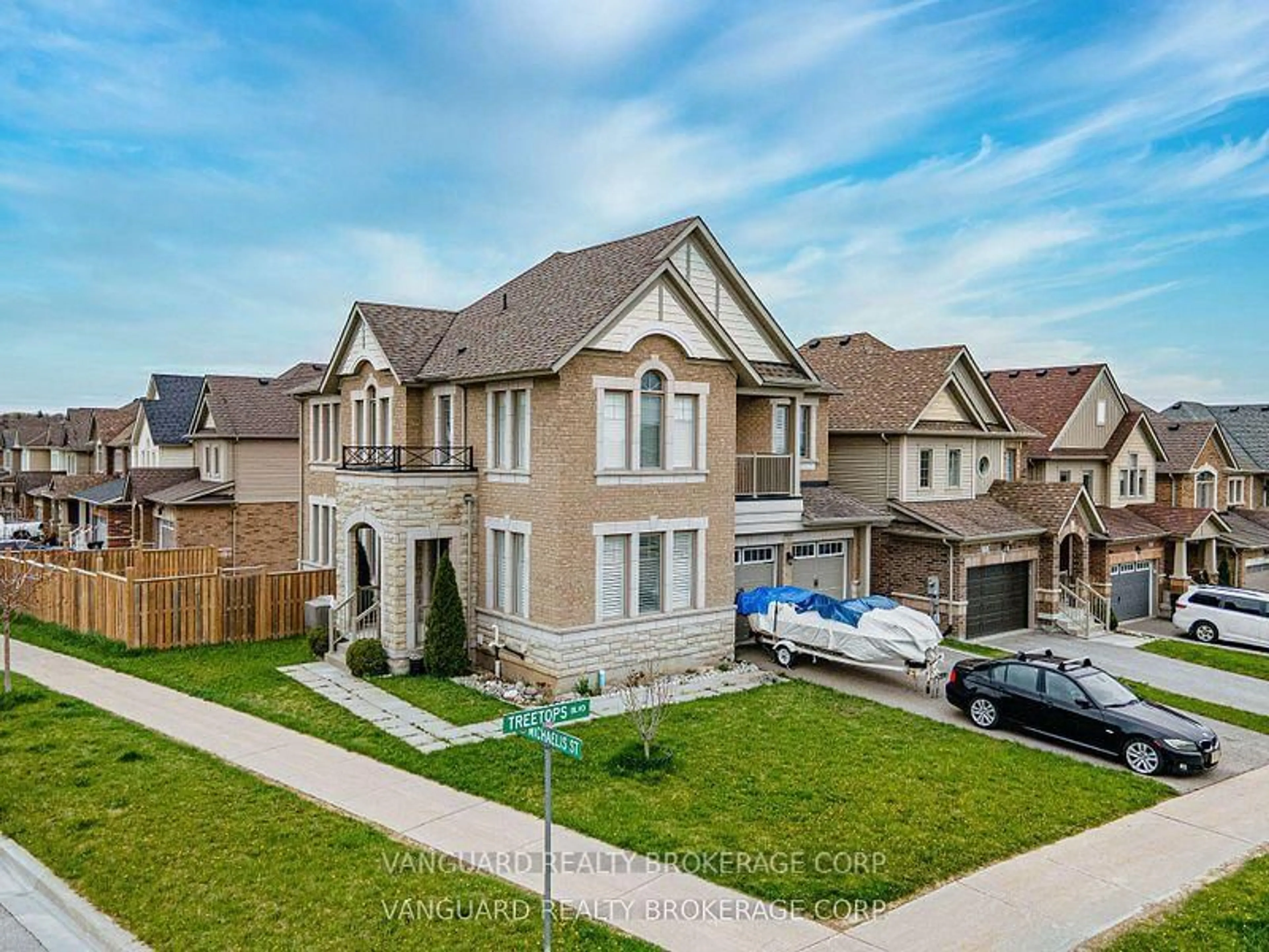 A pic from outside/outdoor area/front of a property/back of a property/a pic from drone, street for 75 Treetops Blvd, New Tecumseth Ontario L9R 0L8