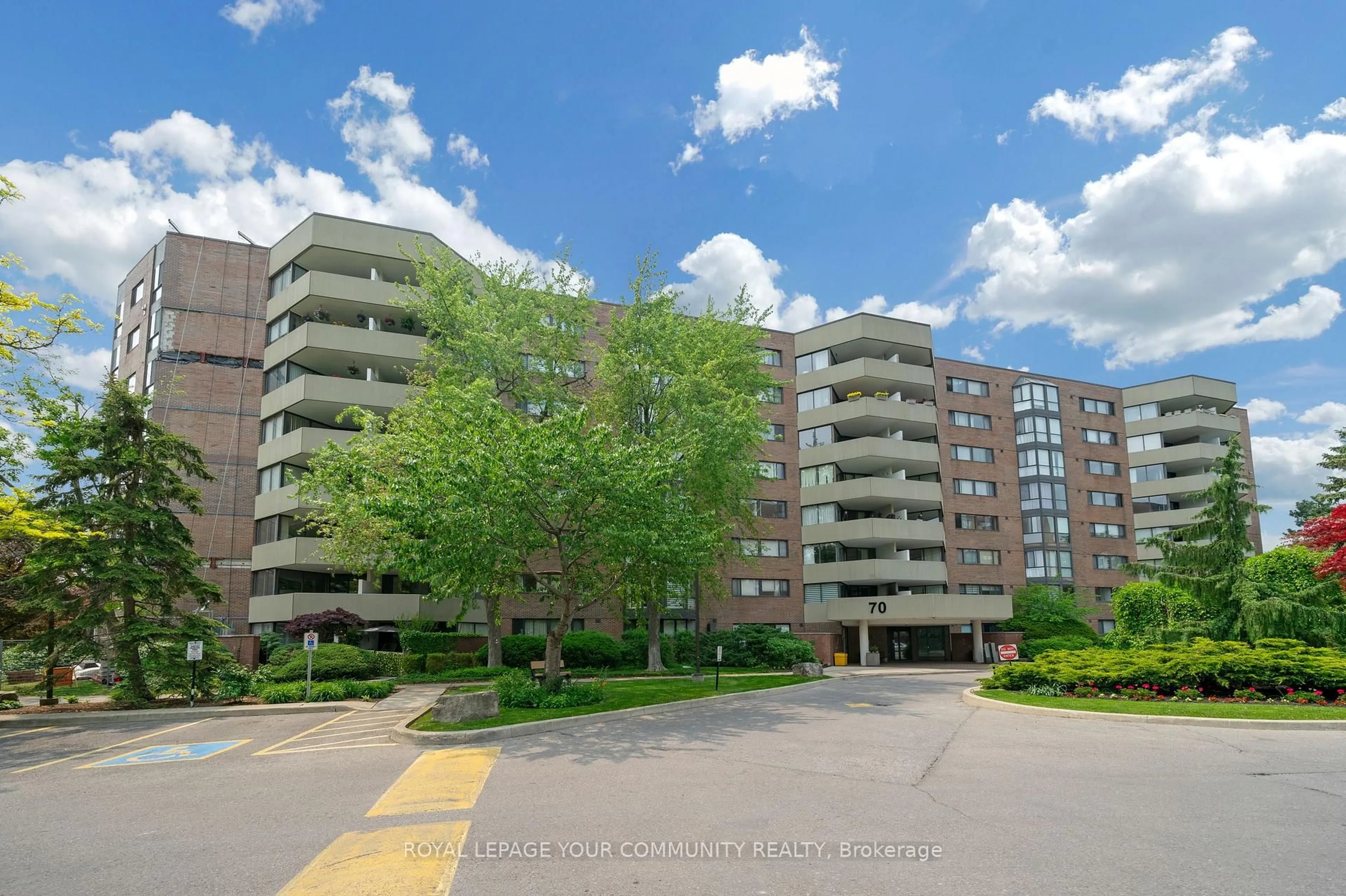 Unknown for 70 Baif Blvd #811, Richmond Hill Ontario L4C 5L1