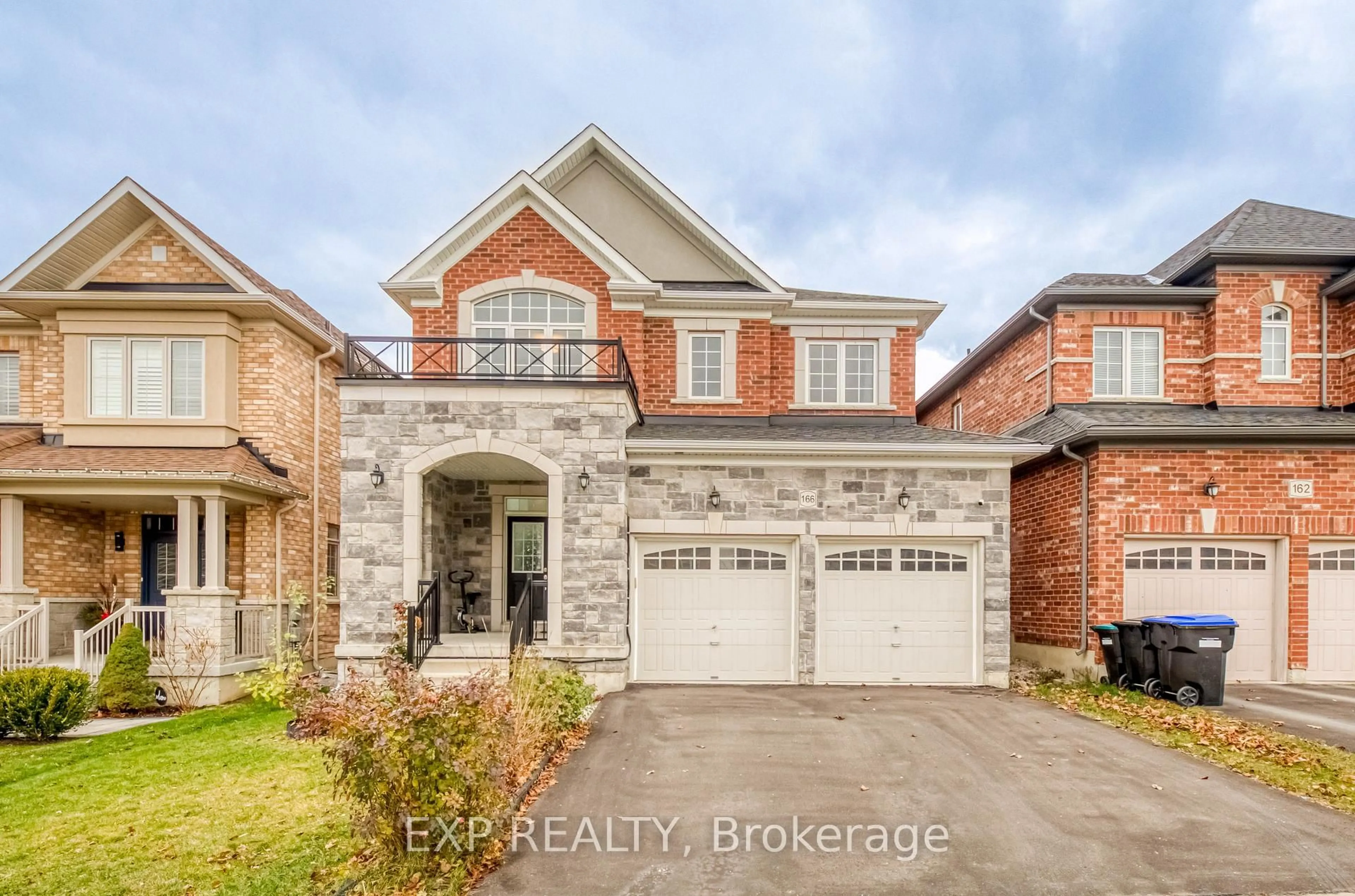 Home with brick exterior material, street for 166 Inverness Way, Bradford West Gwillimbury Ontario L3Z 2A6