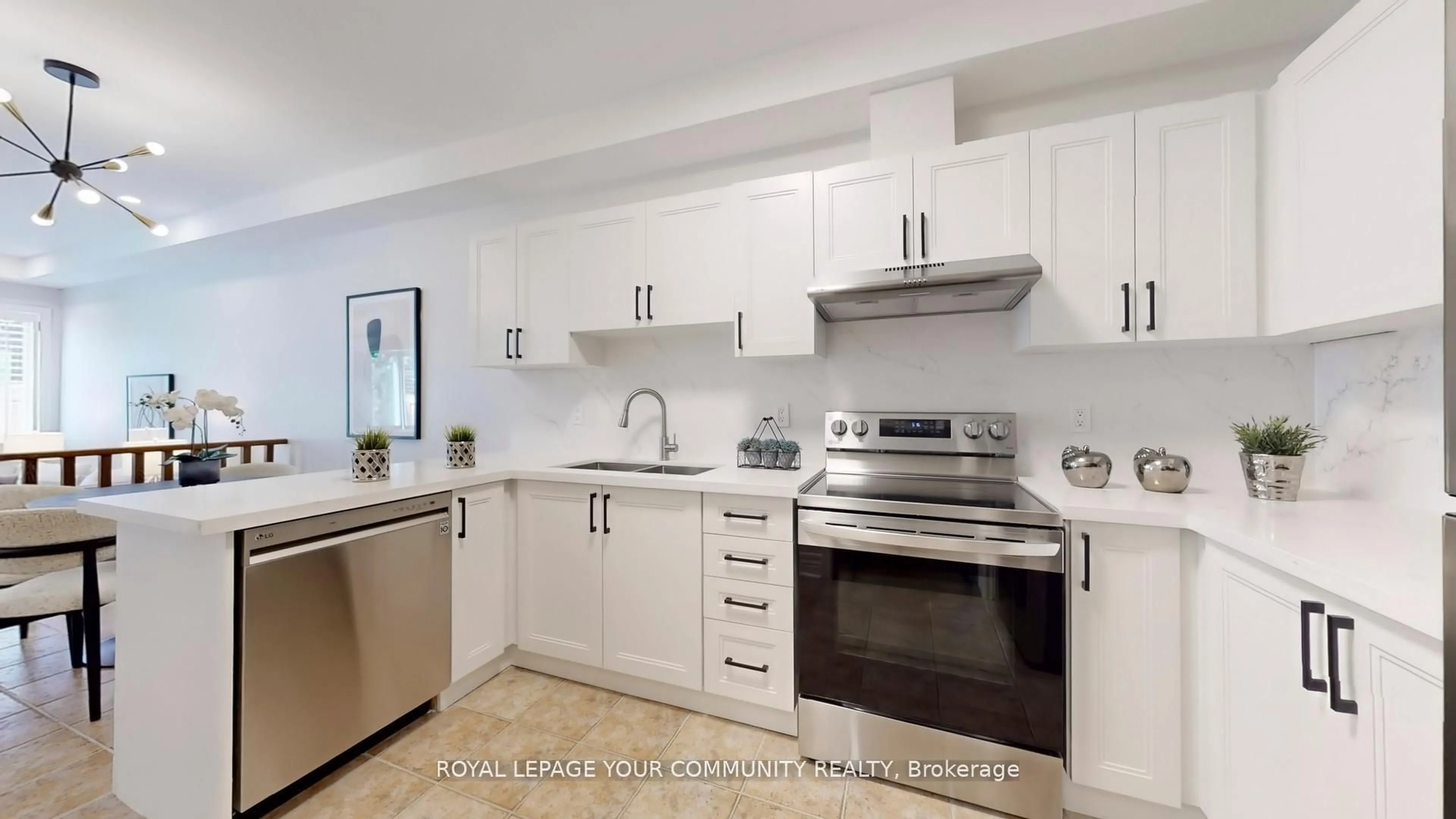 Standard kitchen, ceramic/tile floor for 190 Harding Blvd #164, Richmond Hill Ontario L4C 0J9