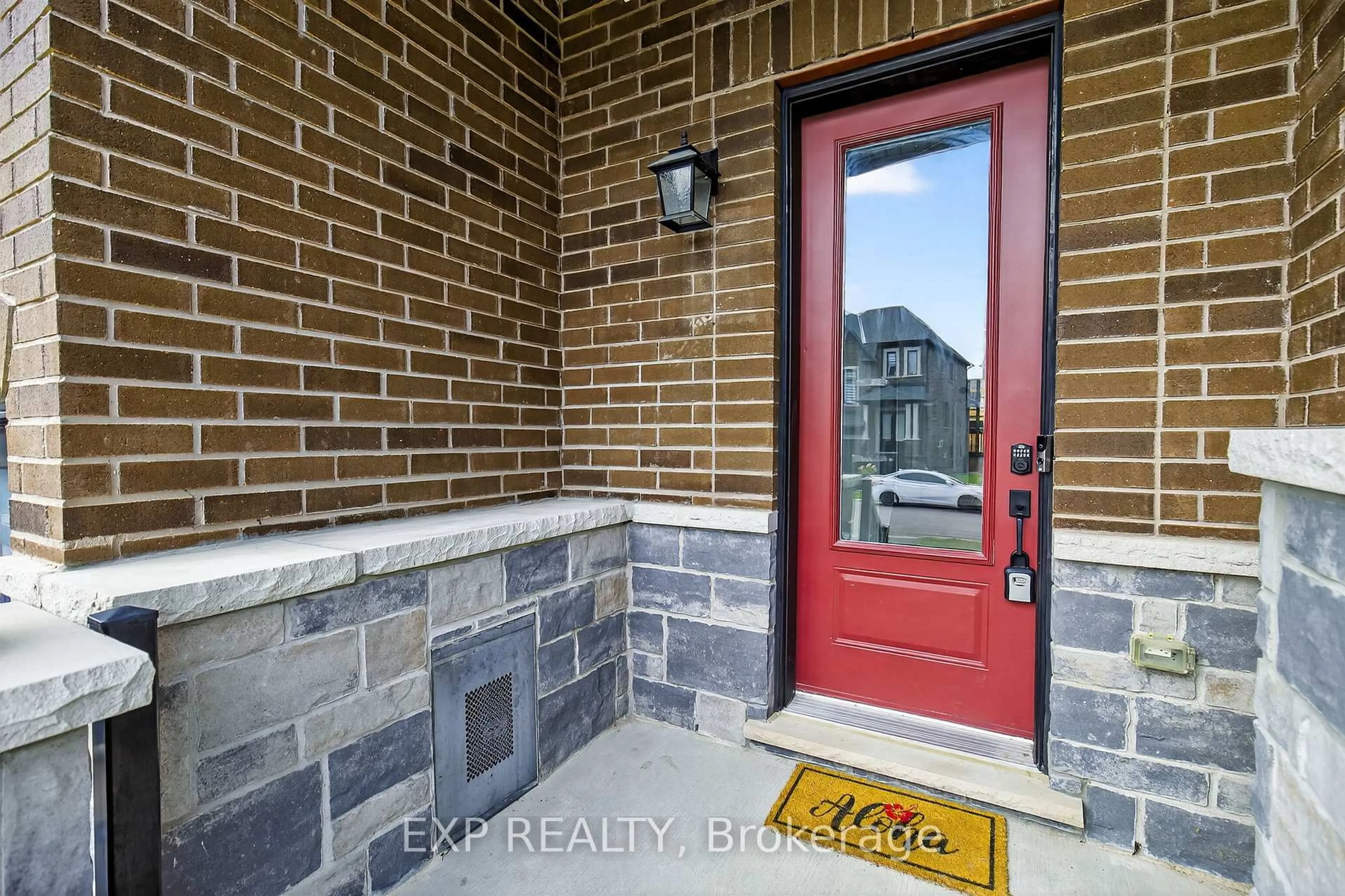 Indoor entryway for 1467 Blackmore St, Innisfil Ontario L9S 0P1