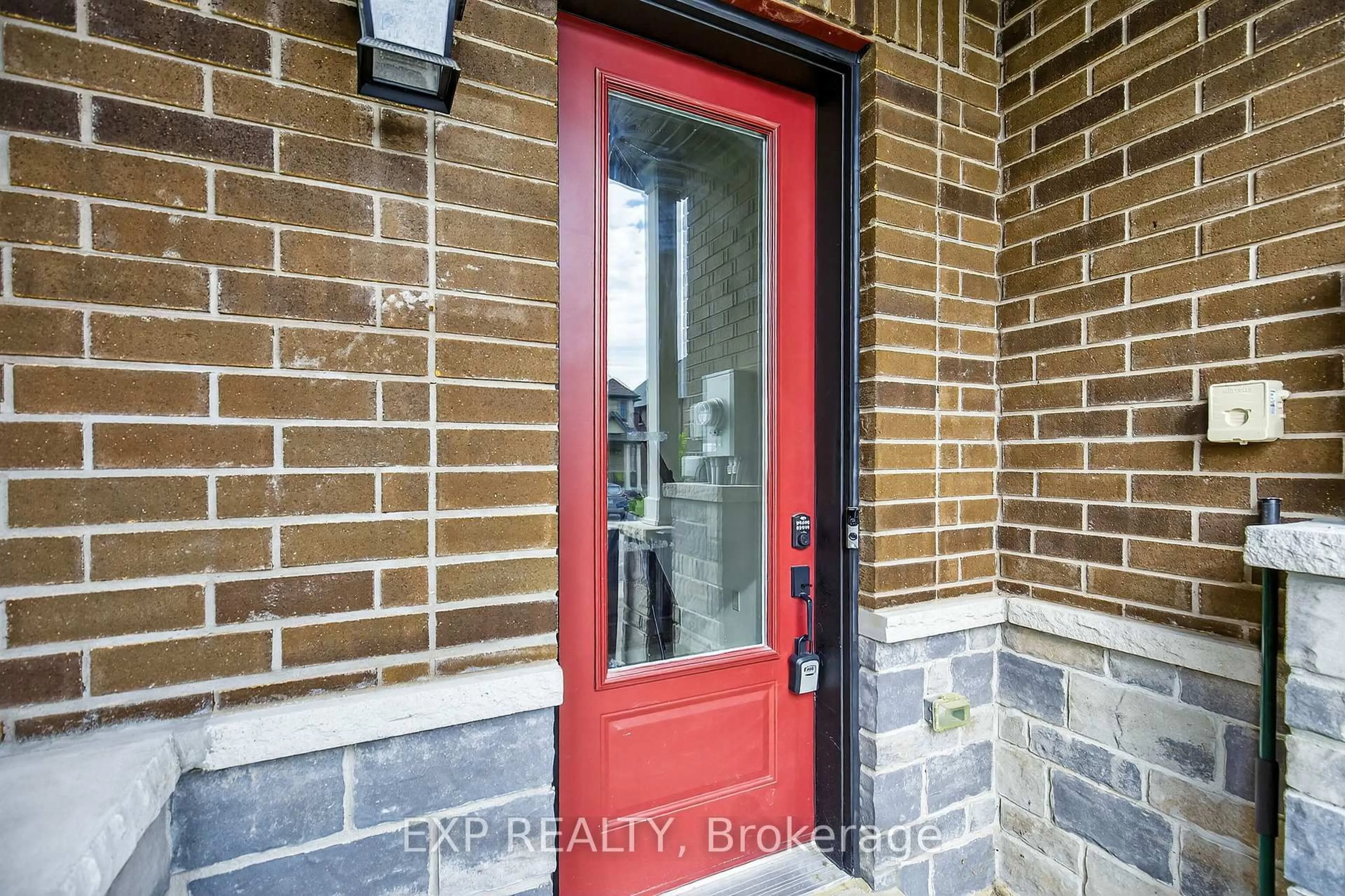 Indoor entryway for 1467 Blackmore St, Innisfil Ontario L9S 0P1