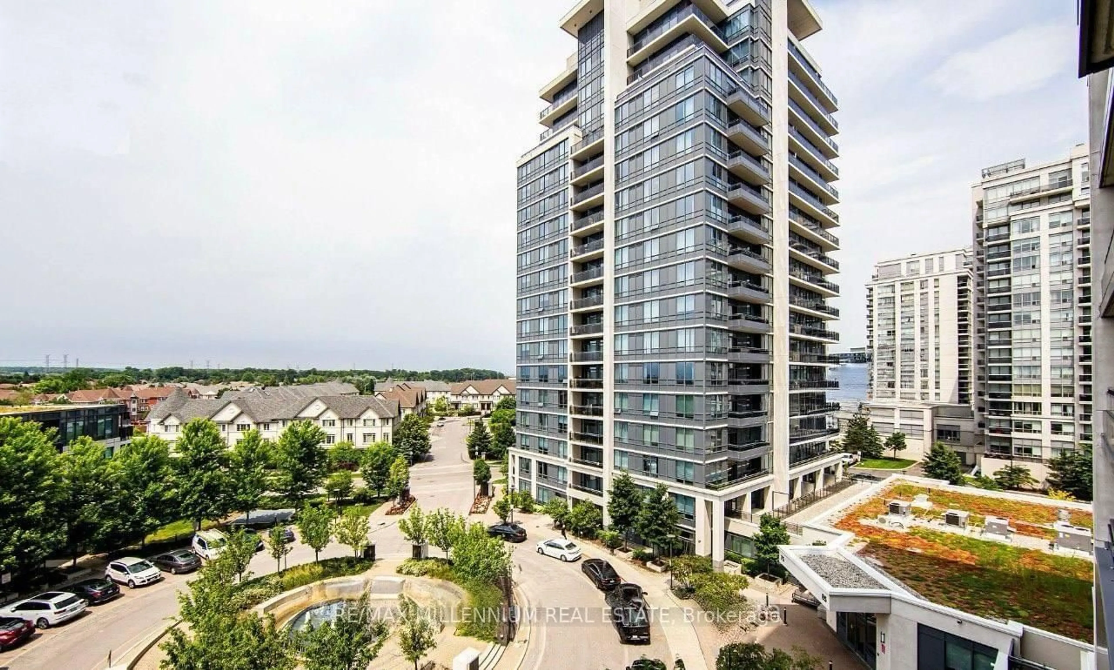 A pic from outside/outdoor area/front of a property/back of a property/a pic from drone, city buildings view from balcony for 85 North Park Rd #1415, Vaughan Ontario L3T 1S1