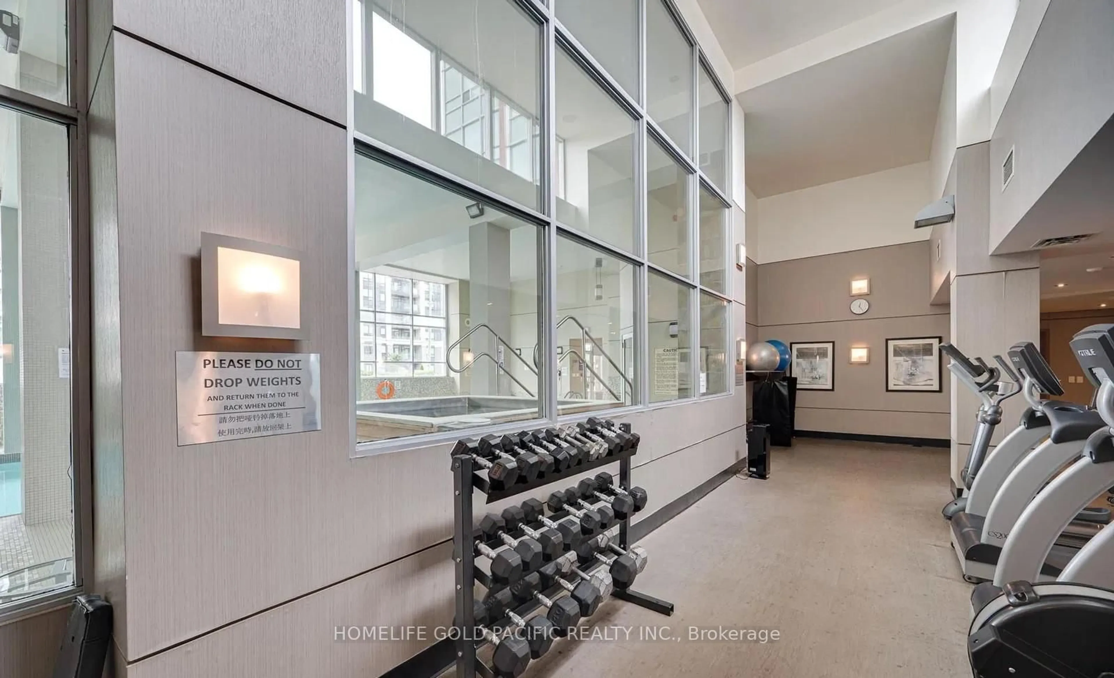 Indoor foyer for 62 Suncrest Blvd #926, Markham Ontario L3T 7Y6