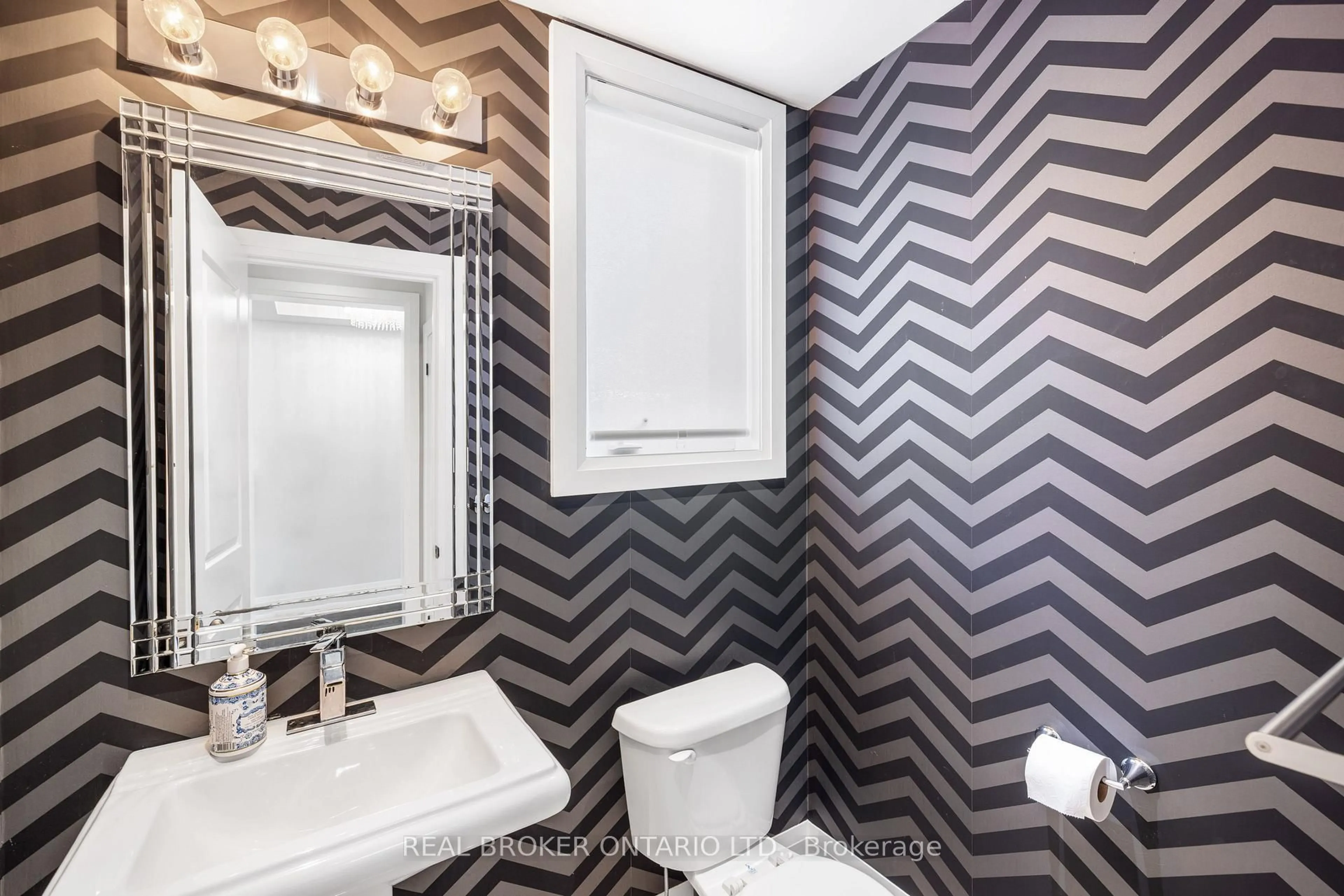 Contemporary bathroom, ceramic/tile floor for 41 Pelee Ave, Vaughan Ontario L4H 3Y9