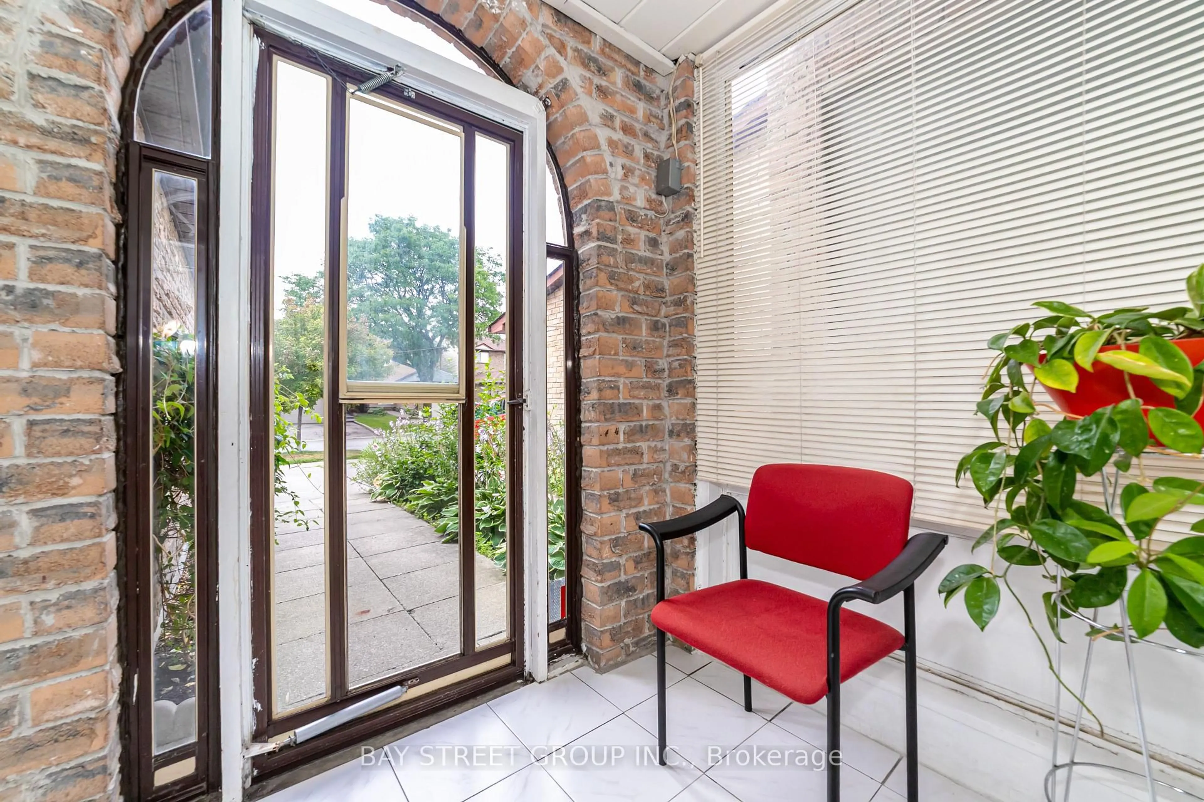 Unknown for 61 Mabley Cres, Vaughan Ontario L4J 2Z7