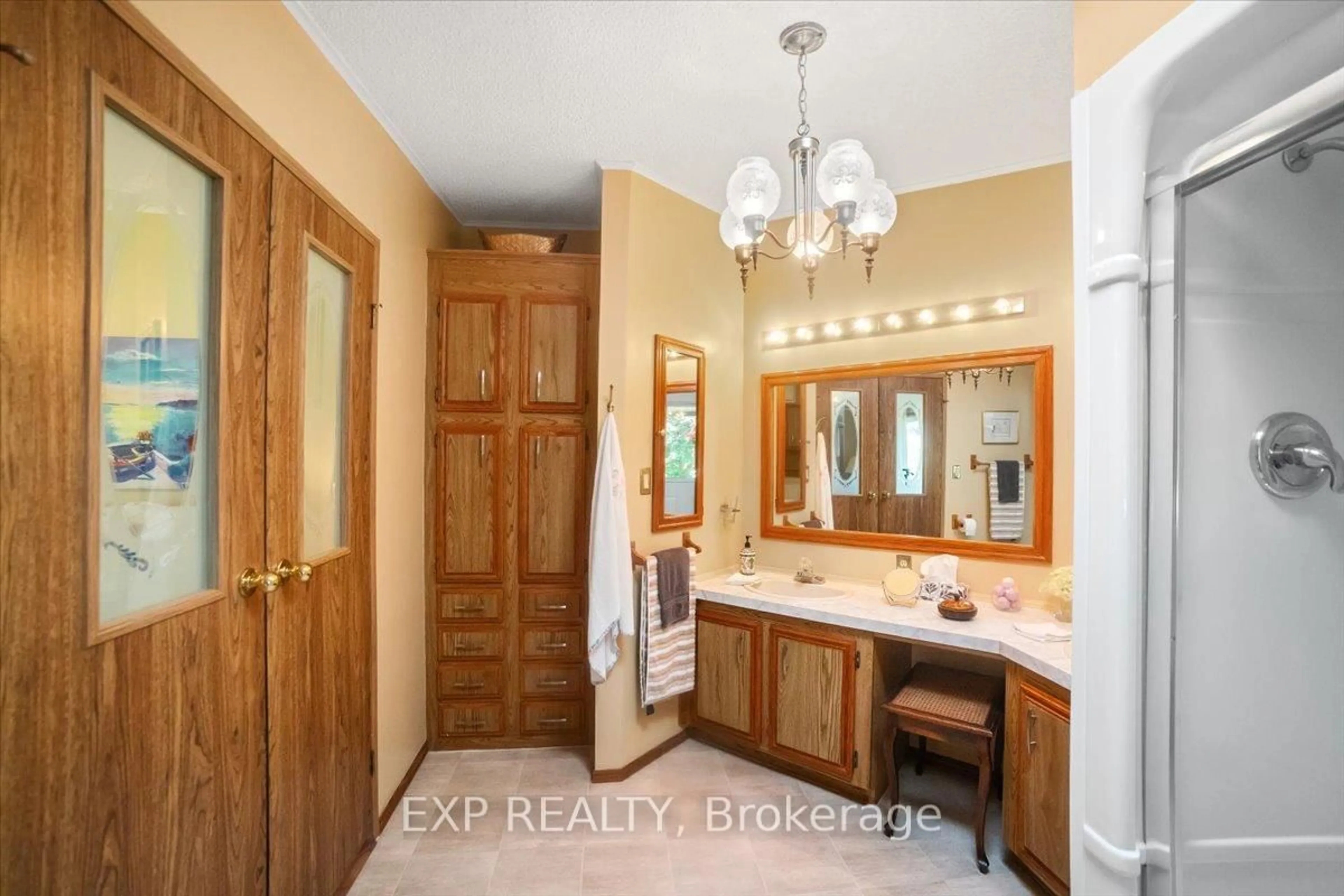 Unknown for 36 Juno Cres, Georgina Ontario L0E 1R0