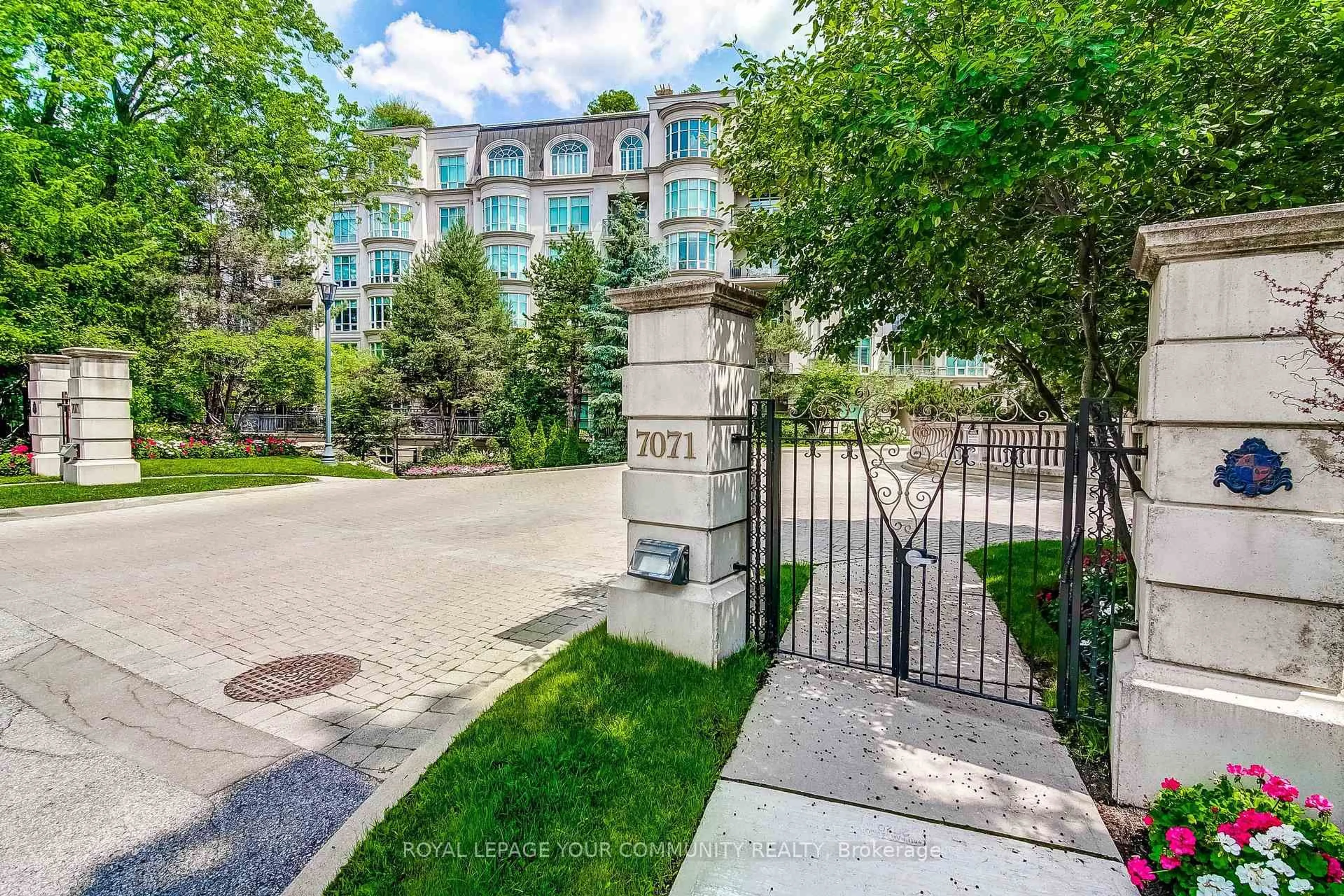 Unknown for 7071 Bayview Ave #304, Markham Ontario L3T 7Y8