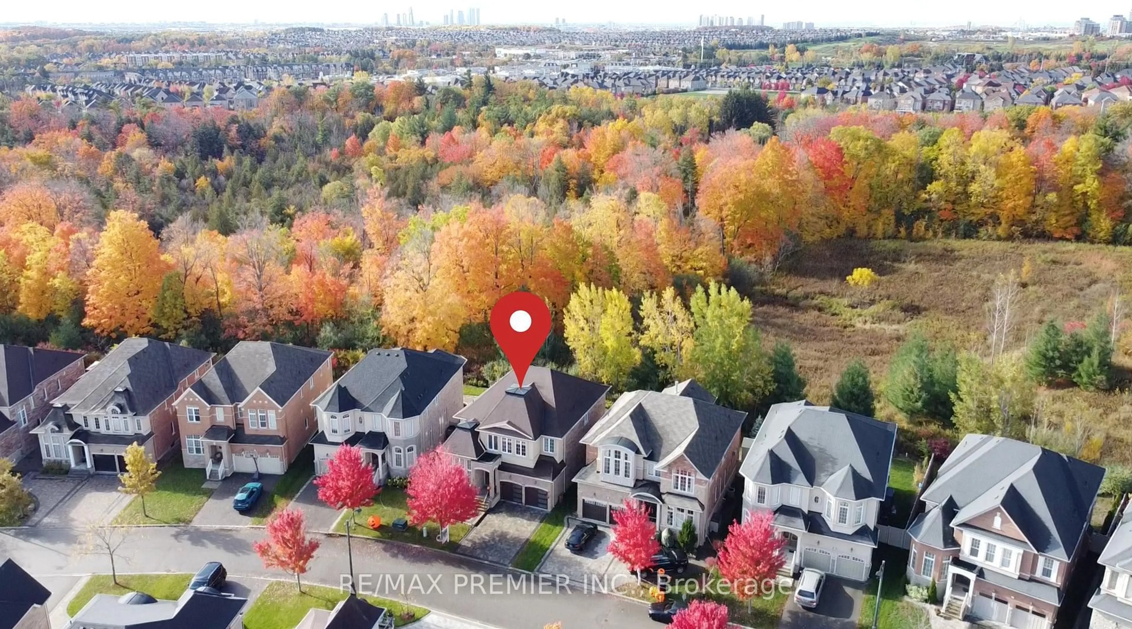A pic from outside/outdoor area/front of a property/back of a property/a pic from drone, unknown for 64 Heintzman Cres, Vaughan Ontario L6A 4T1