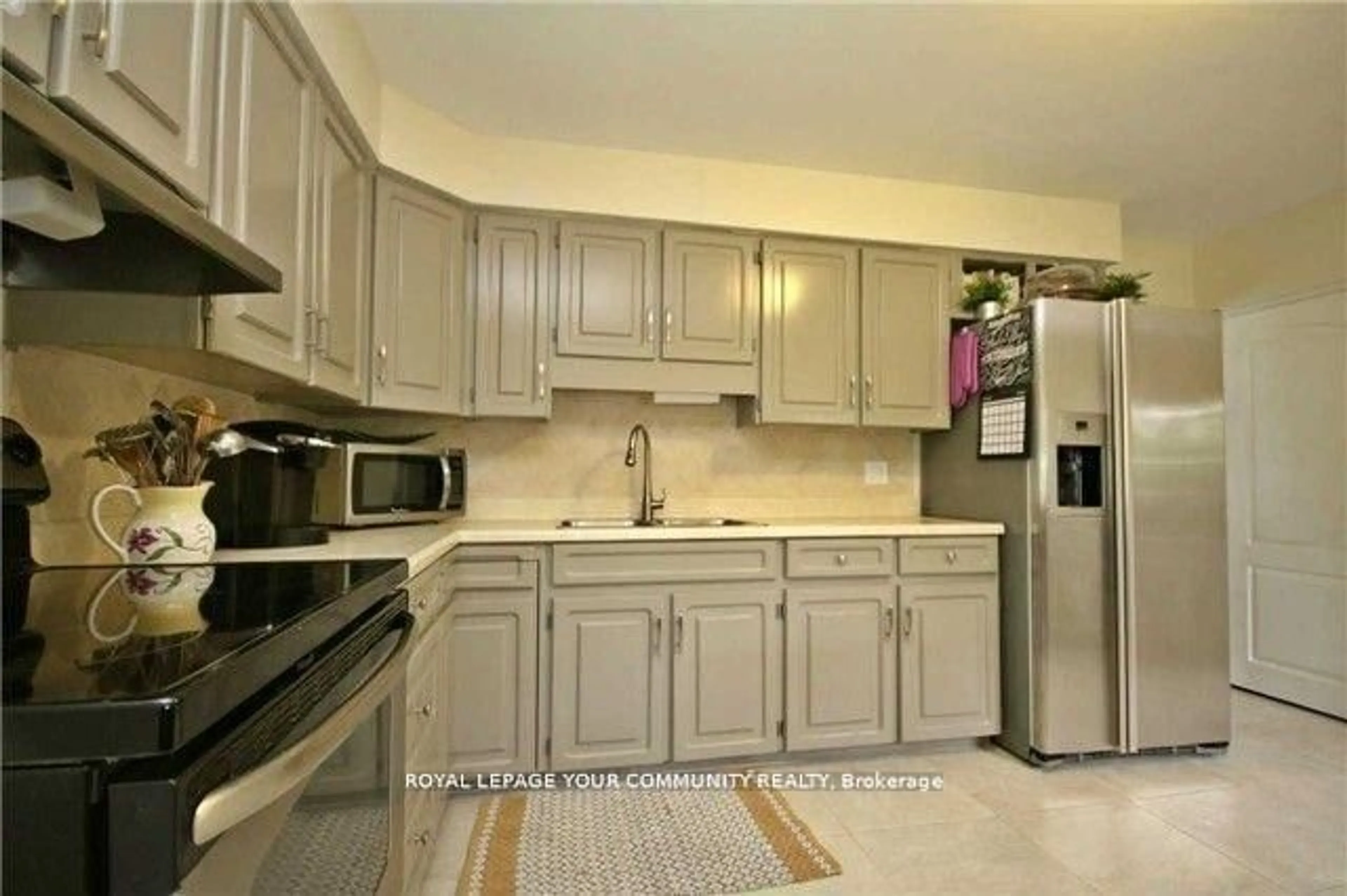 Unknown for 197 Church St, Bradford West Gwillimbury Ontario L3Z 1R4