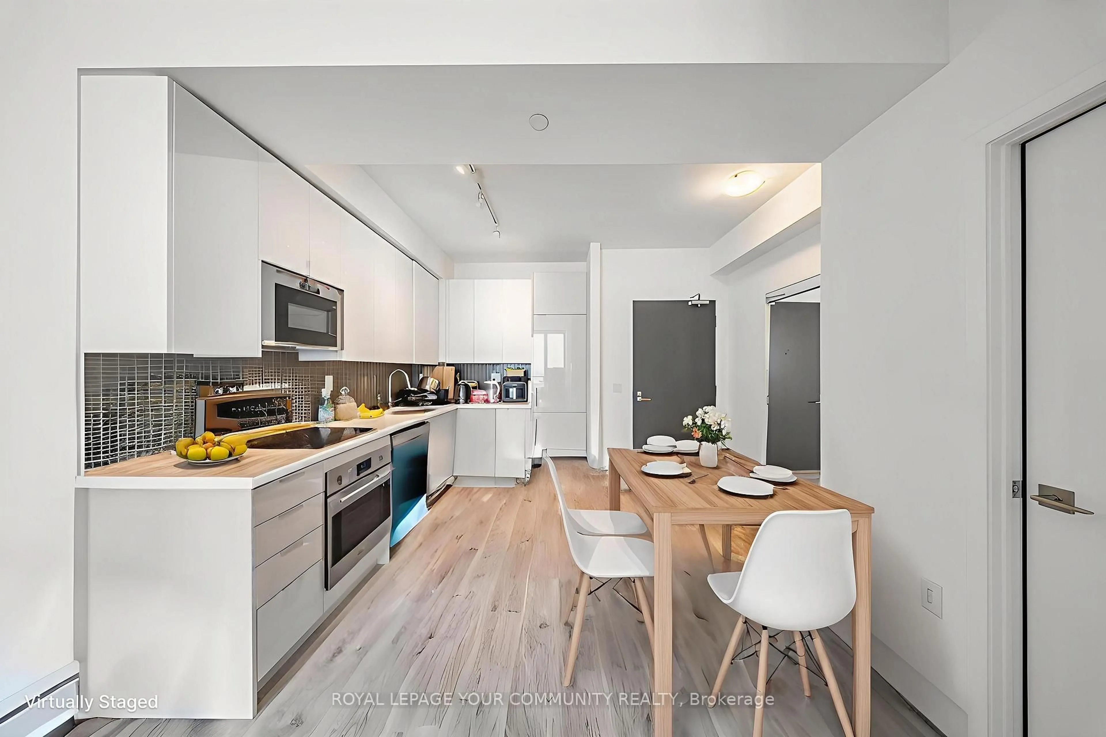 Open concept kitchen, unknown for 2908 Highway 7 Rd #1101, Vaughan Ontario L4K 0K5