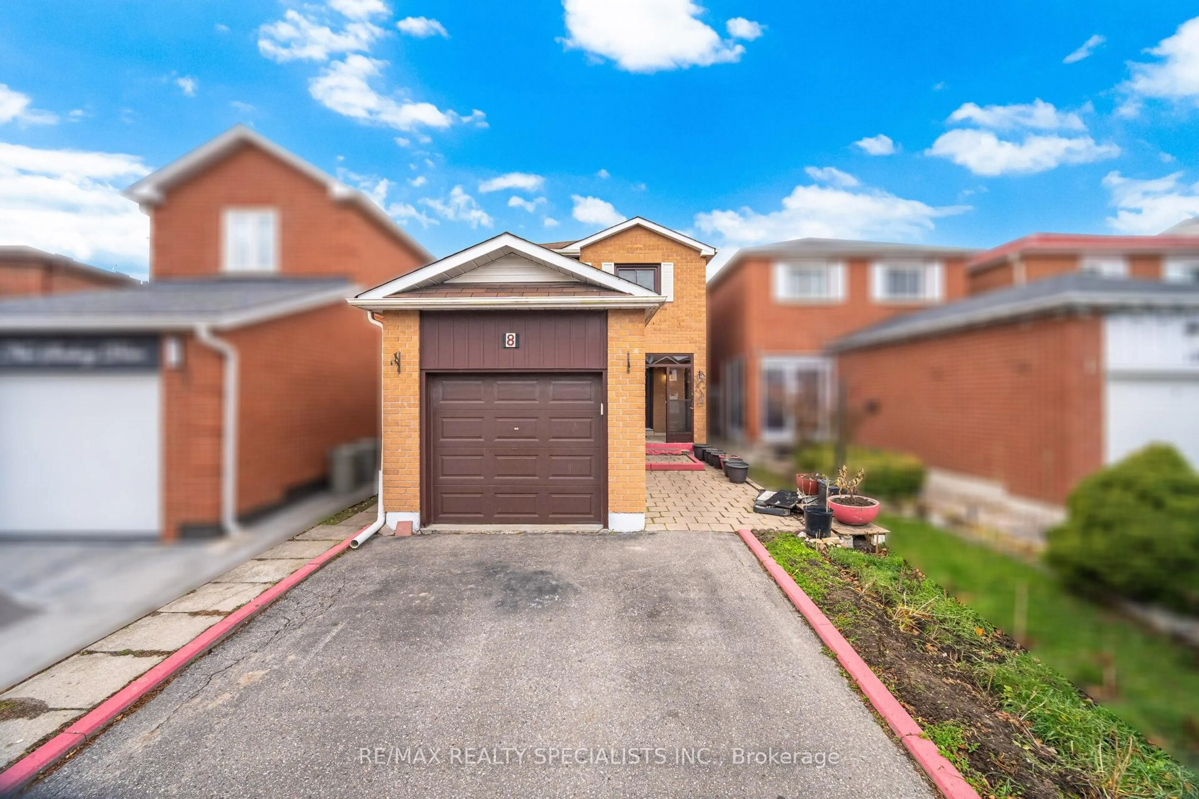Unknown for 8 New Seabury Dr, Vaughan Ontario L4K 2B8