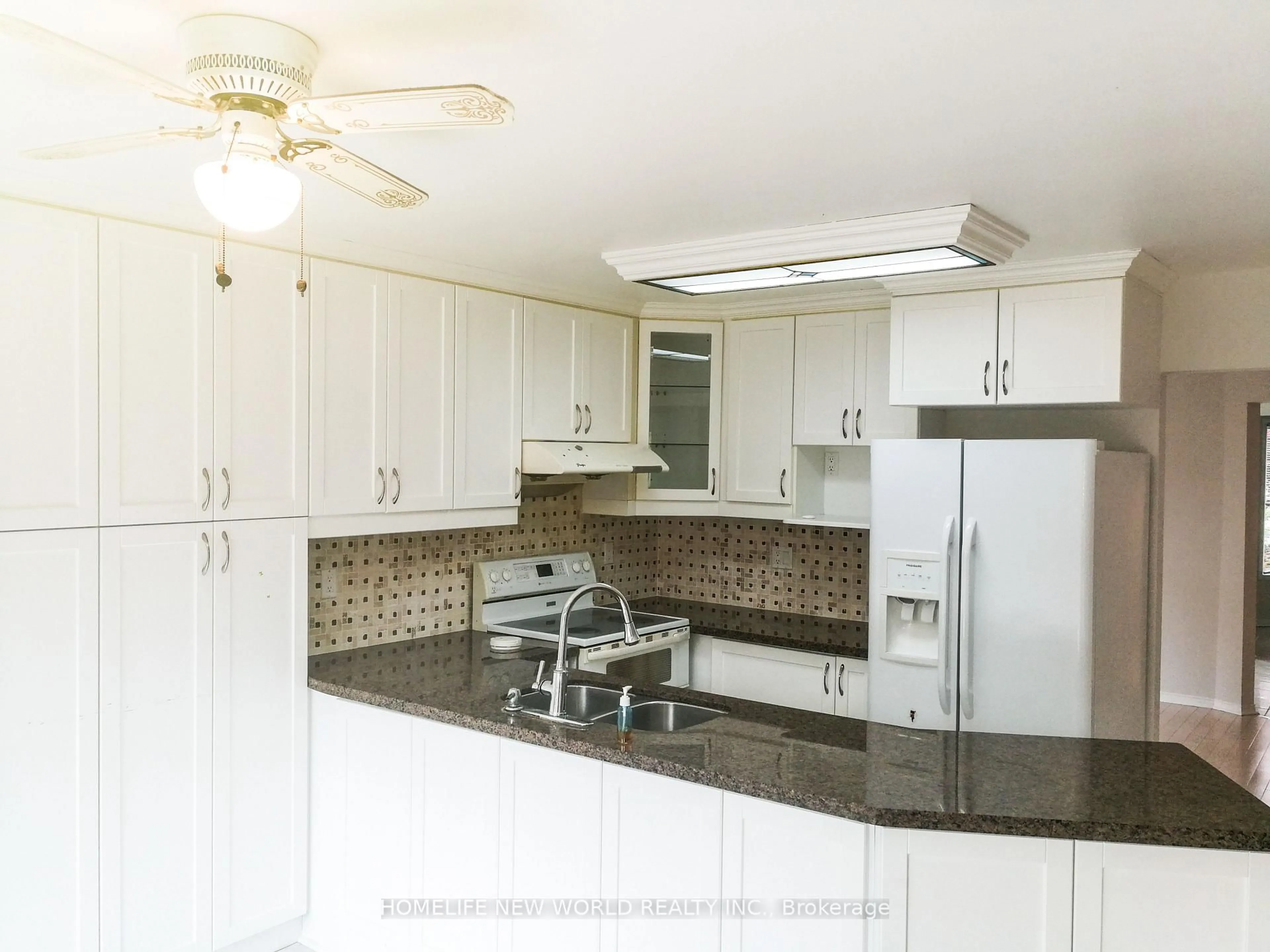 Standard kitchen, unknown for 68 Militia Tr, Markham Ontario L3R 9G7