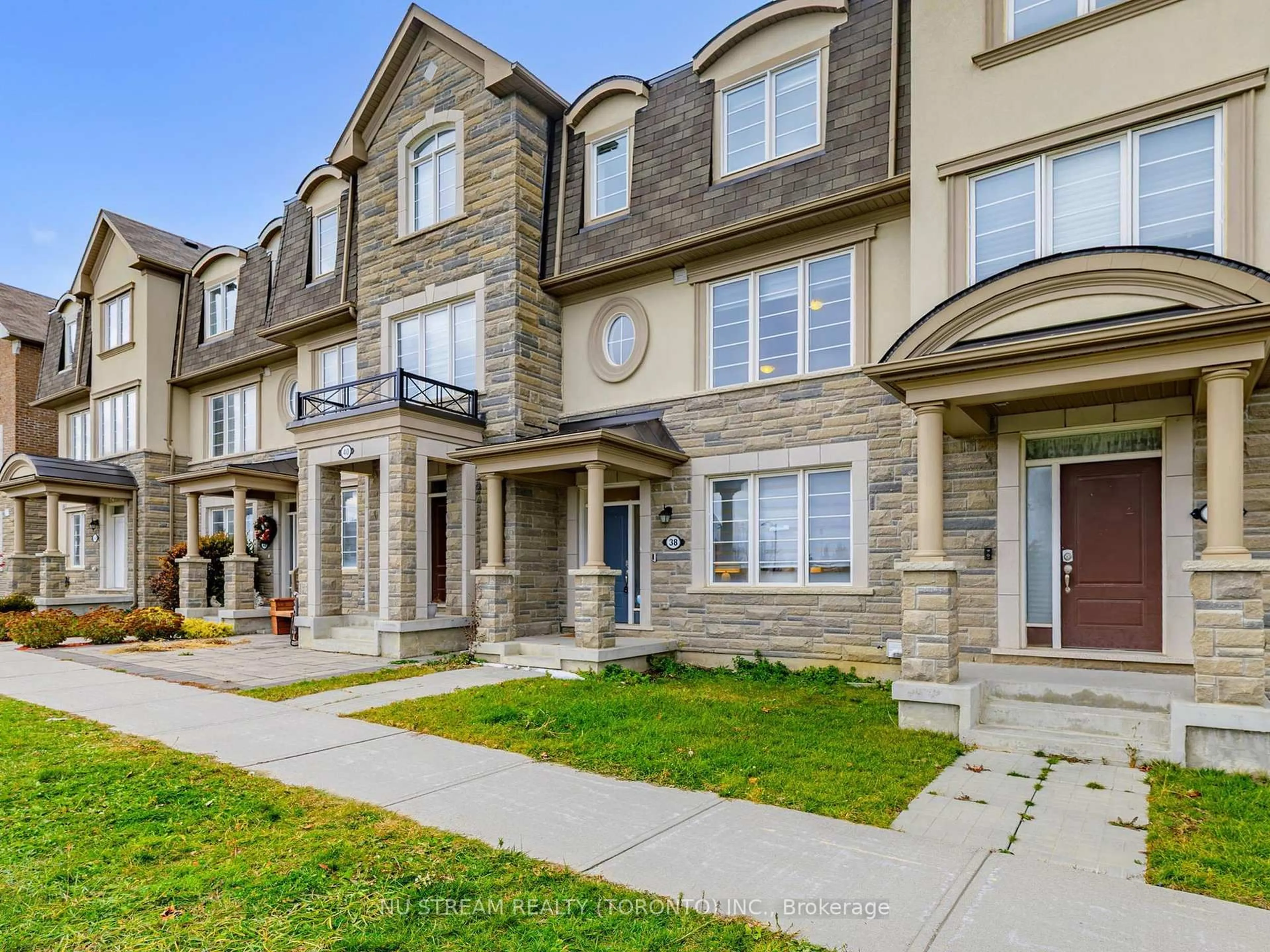 Unknown for 38 WILLIAM F.BELL Pkwy, Richmond Hill Ontario L4S 0K1