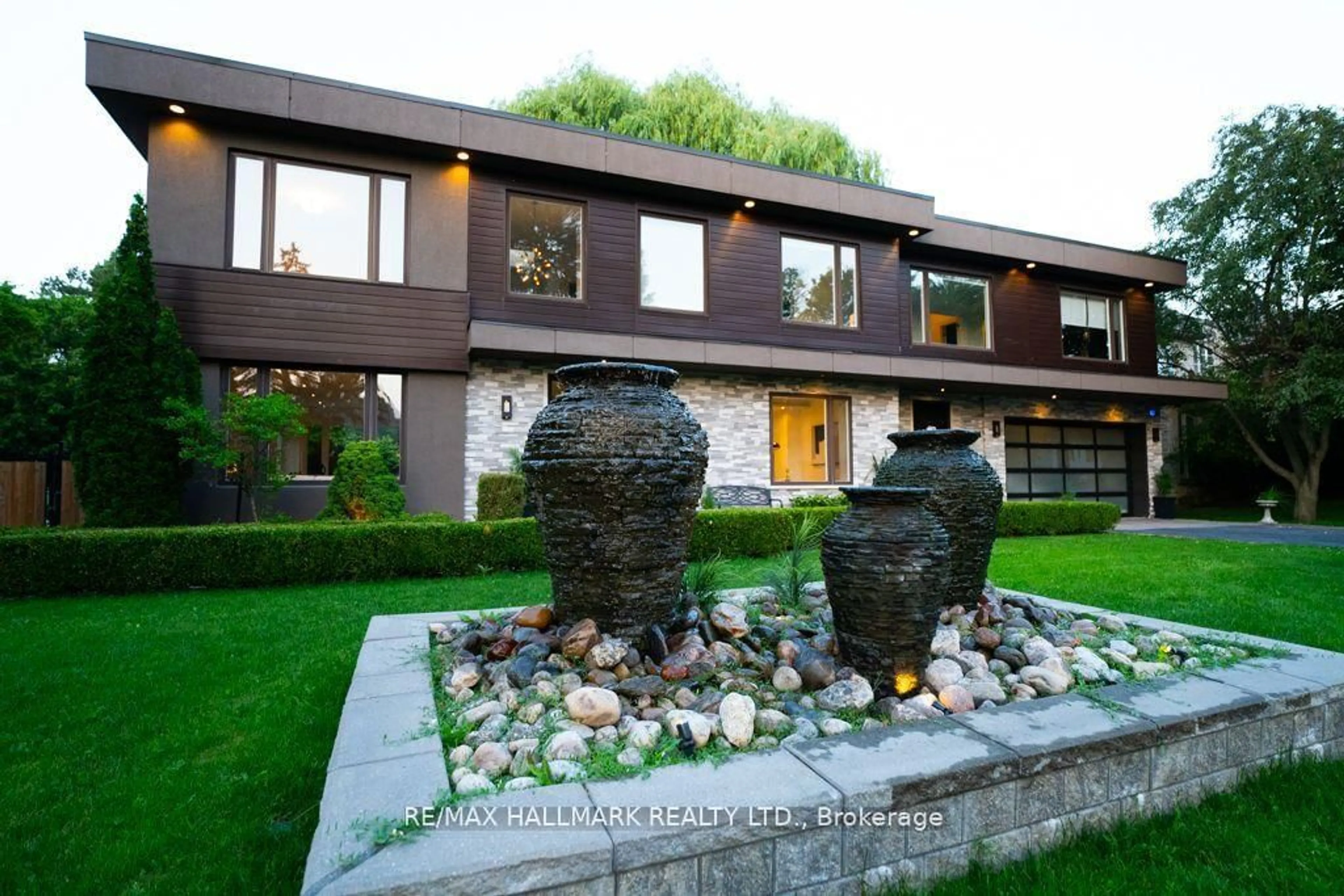 Home with brick exterior material, street for 17 Hammok Cres, Markham Ontario L3T 2X1