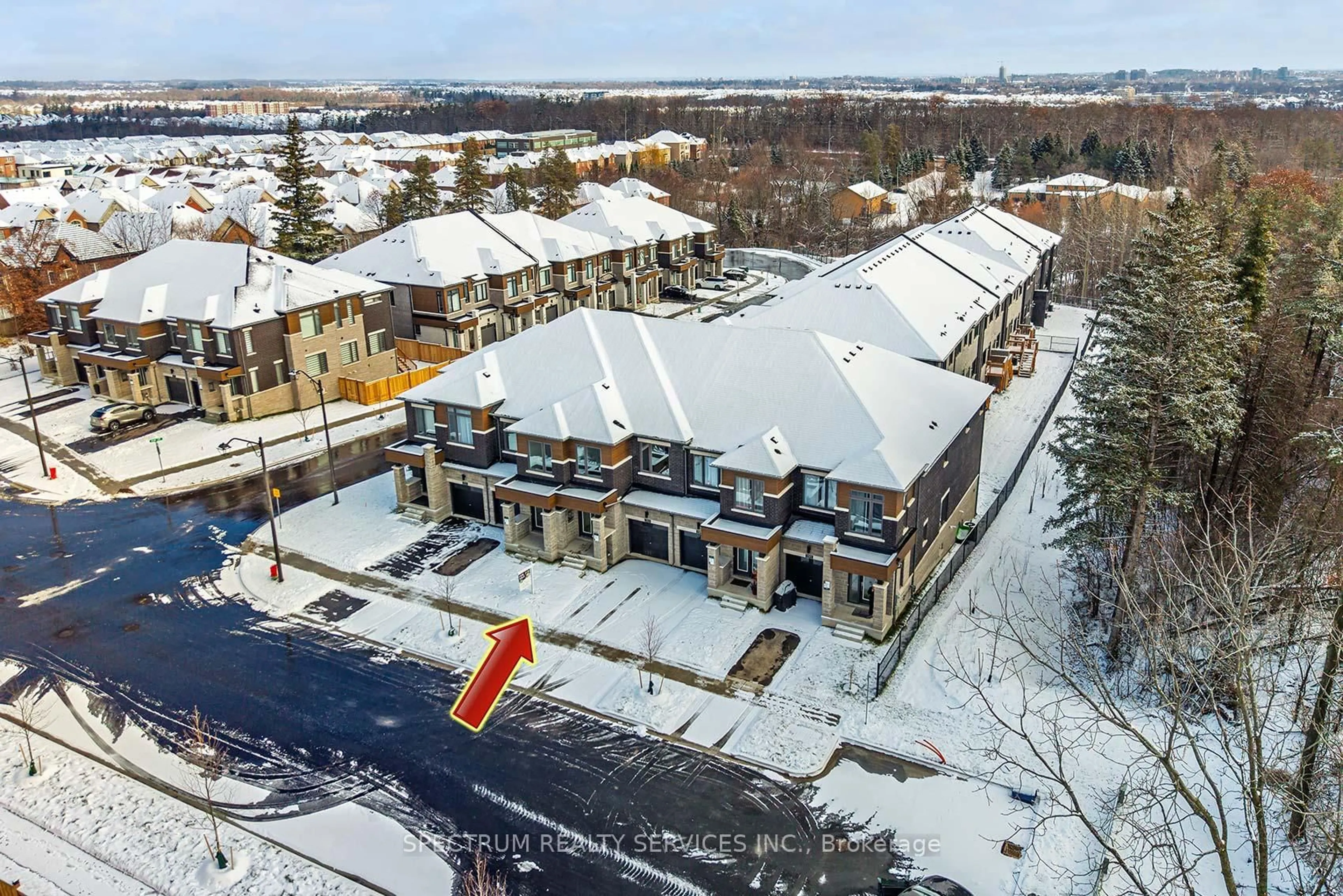 A pic from outside/outdoor area/front of a property/back of a property/a pic from drone, unknown for 203 Grand Trunk Ave, Vaughan Ontario L6A 5E5