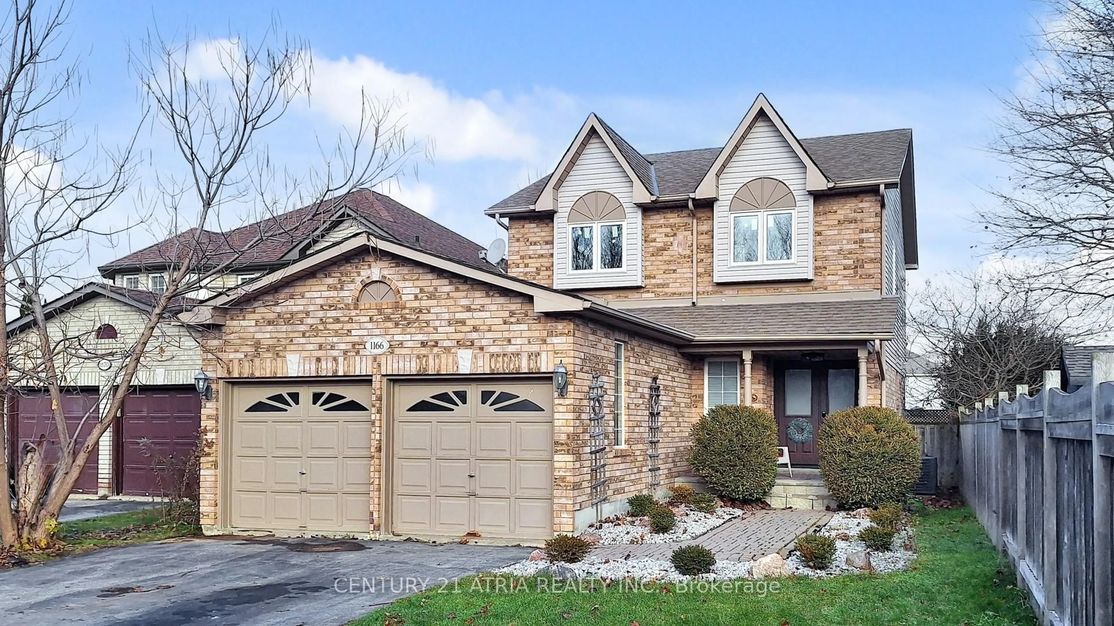Home with brick exterior material, street for 1166 Oriole Cres, Innisfil Ontario L9S 2A9