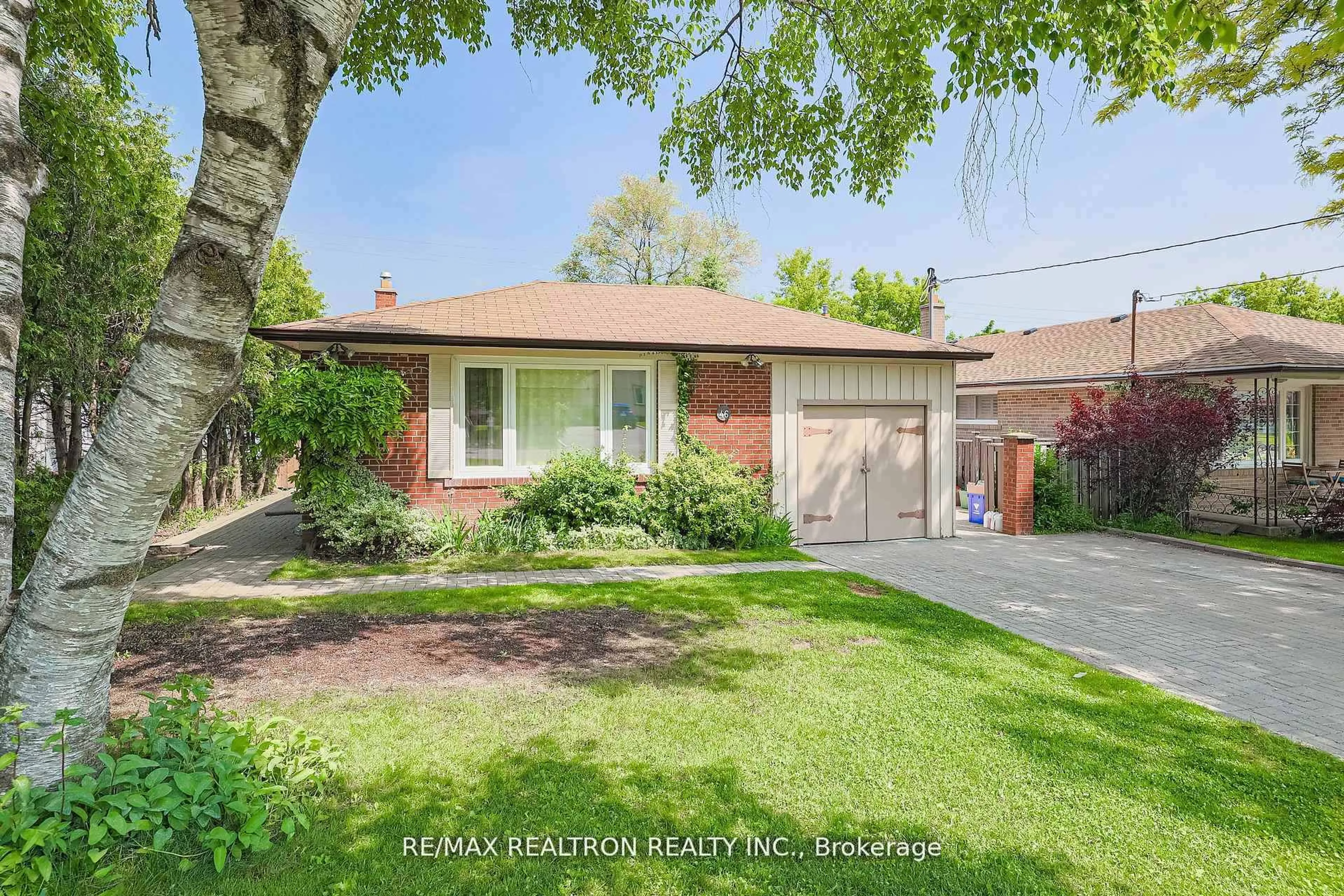 Home with brick exterior material, street for 46 Meadowview Ave, Markham Ontario L3T 1K7