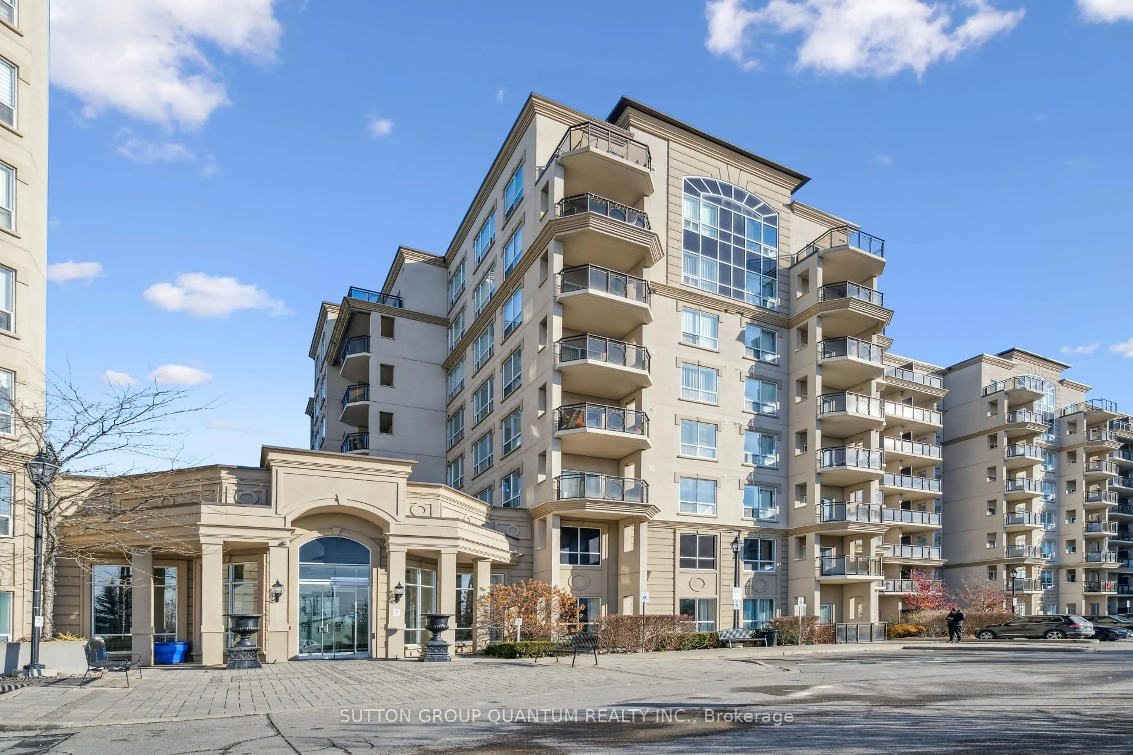 Unknown for 8 Maison Parc Crt #213, Vaughan Ontario L4J 9K5