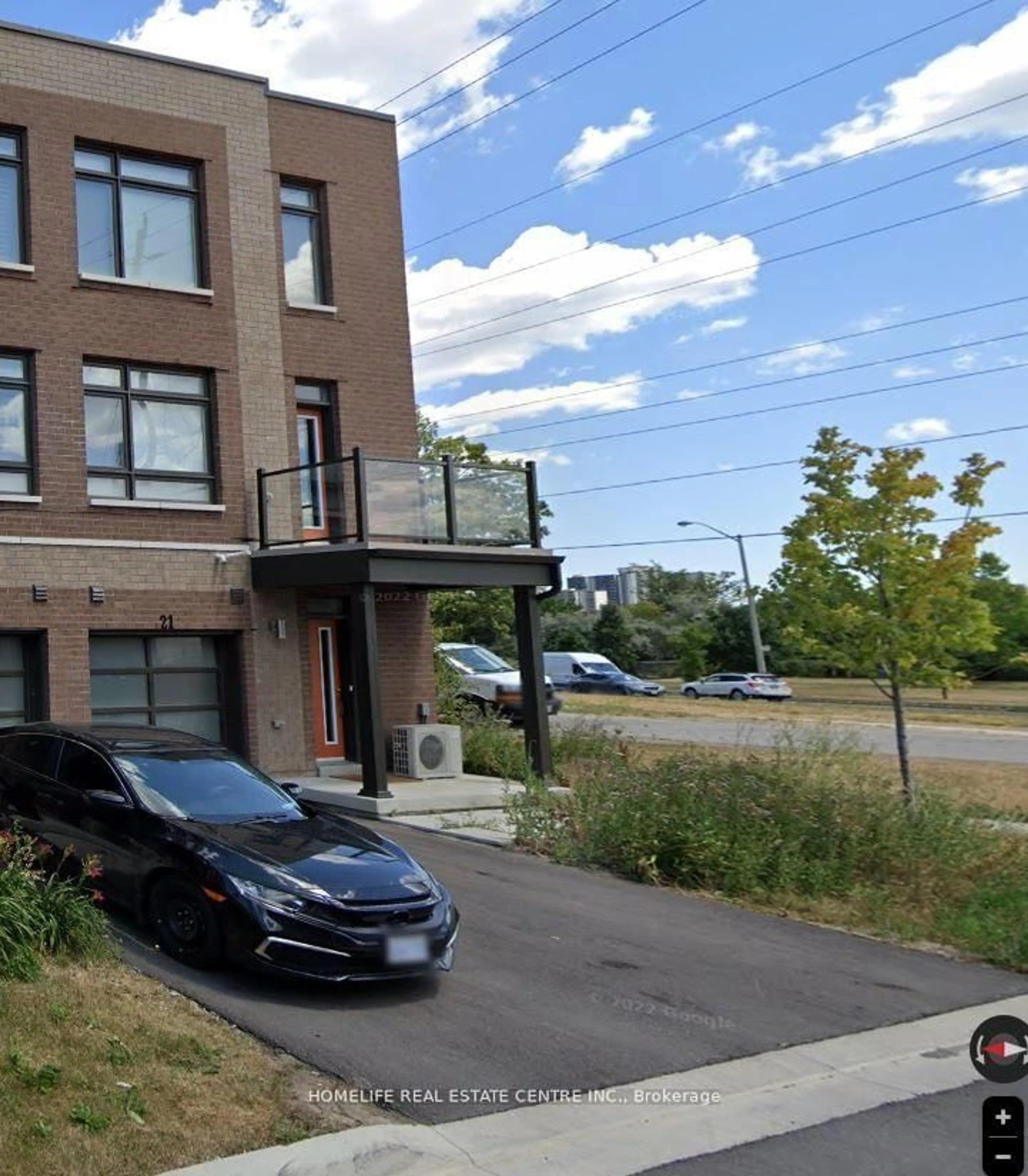 A pic from outside/outdoor area/front of a property/back of a property/a pic from drone, street for 21 Beliveau St, Vaughan Ontario L4L 0M1