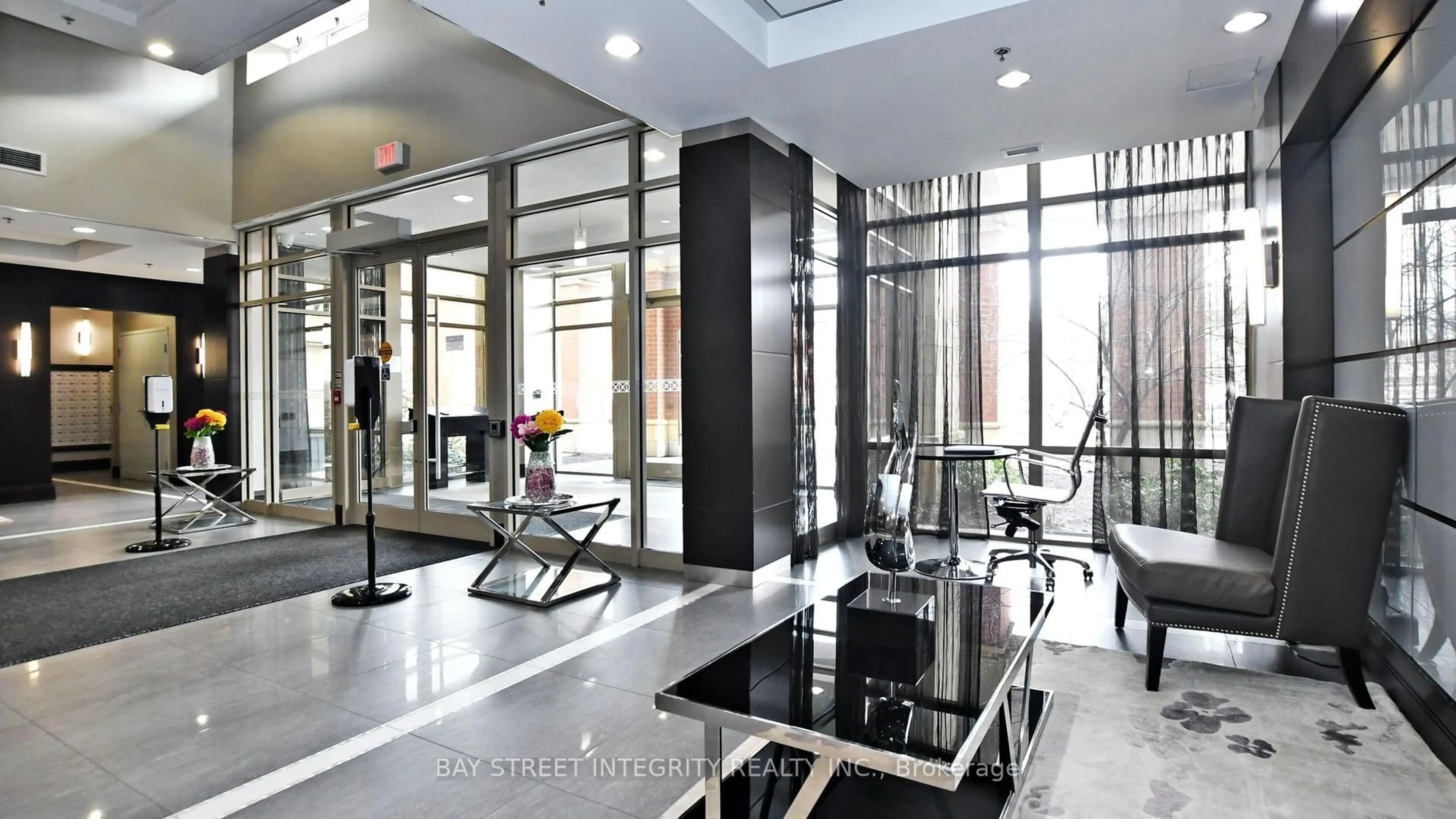 Lobby for 75 King William Cres #Ph01, Richmond Hill Ontario L4B 0C1