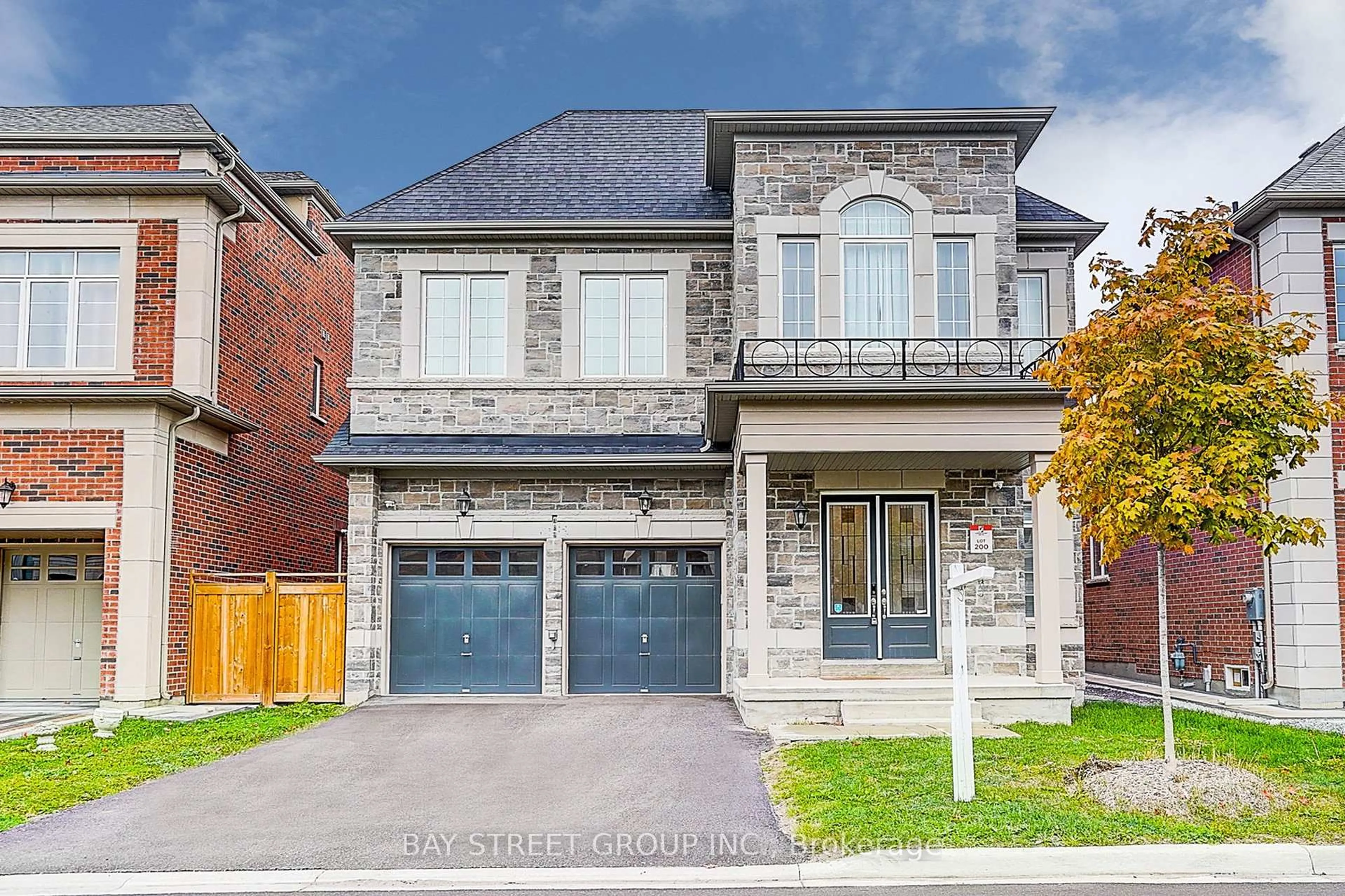 Home with brick exterior material, street for 48 Red Giant St, Richmond Hill Ontario L4C 4Y4