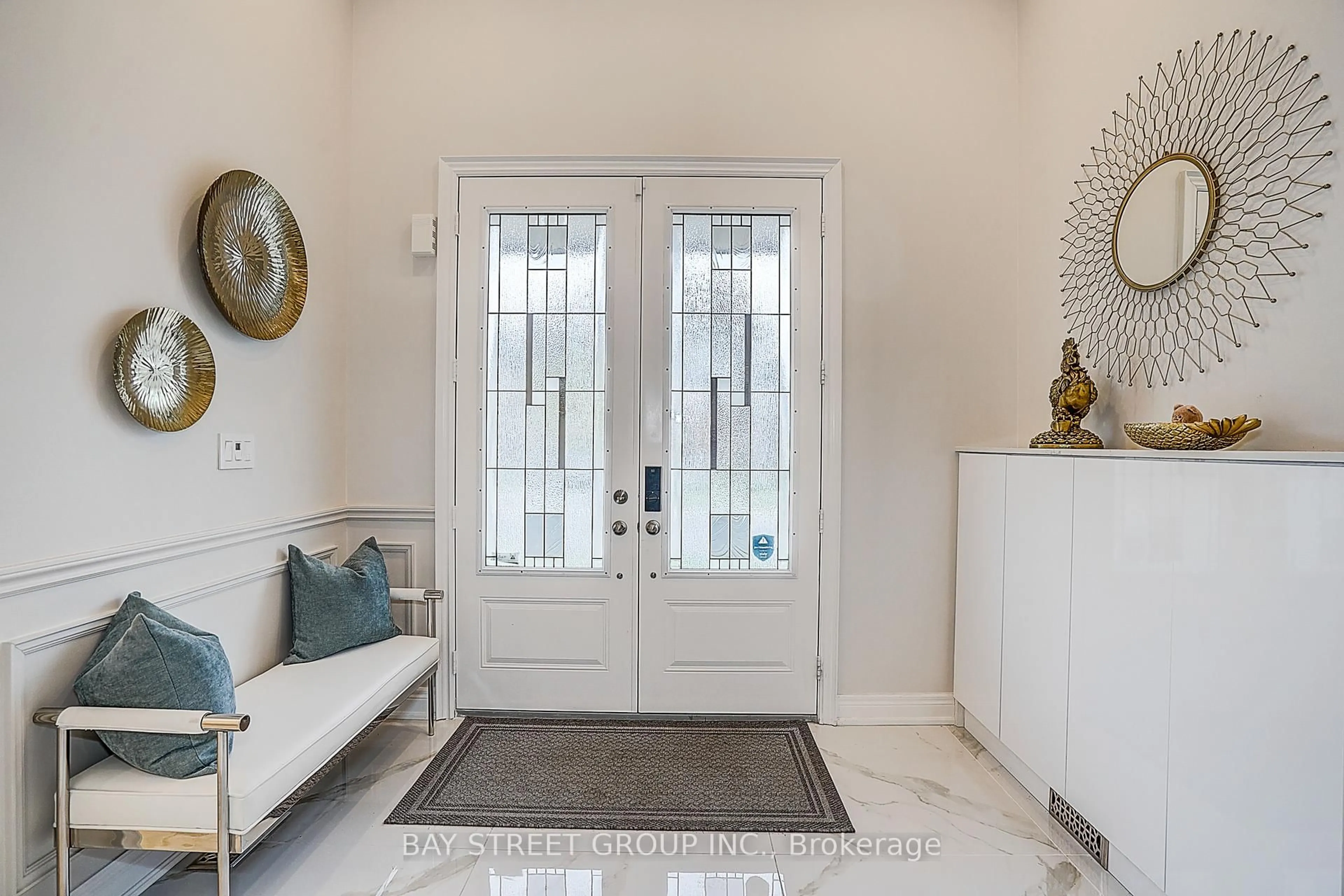 Indoor entryway for 48 Red Giant St, Richmond Hill Ontario L4C 4Y4