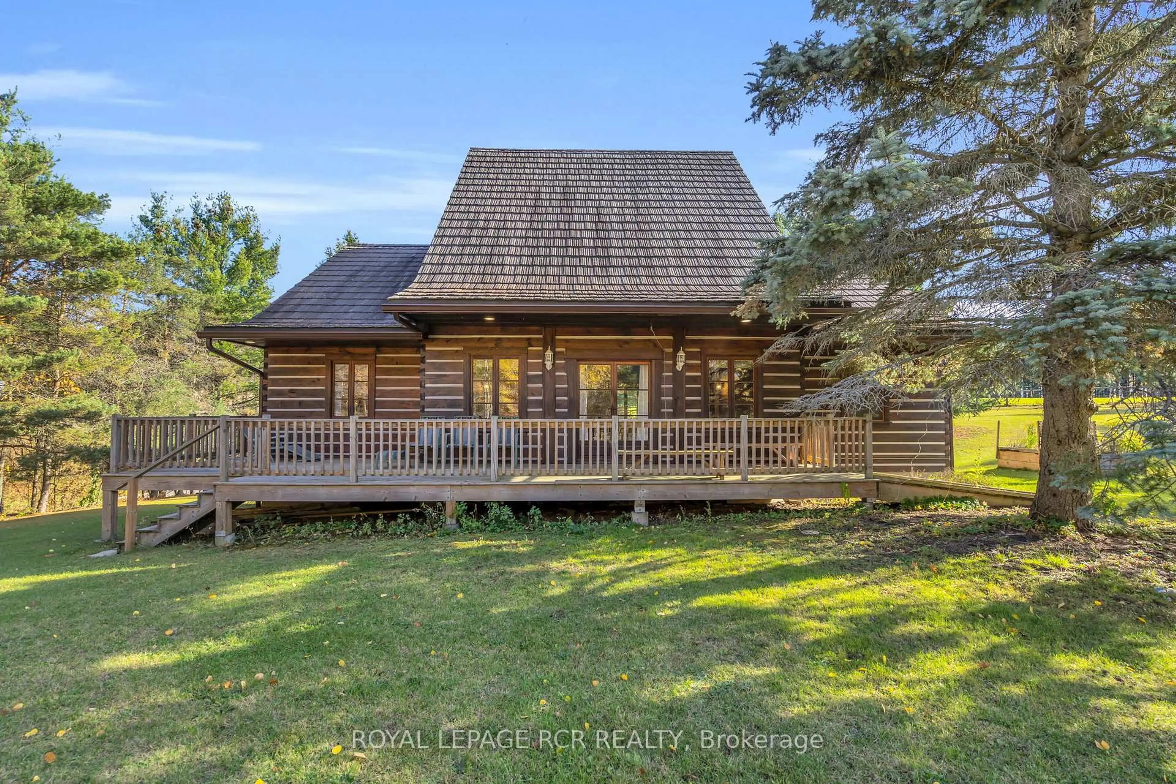 A pic from outside/outdoor area/front of a property/back of a property/a pic from drone, water/lake/river/ocean view for 300 Old Bathurst St, King Ontario L7B 1K5