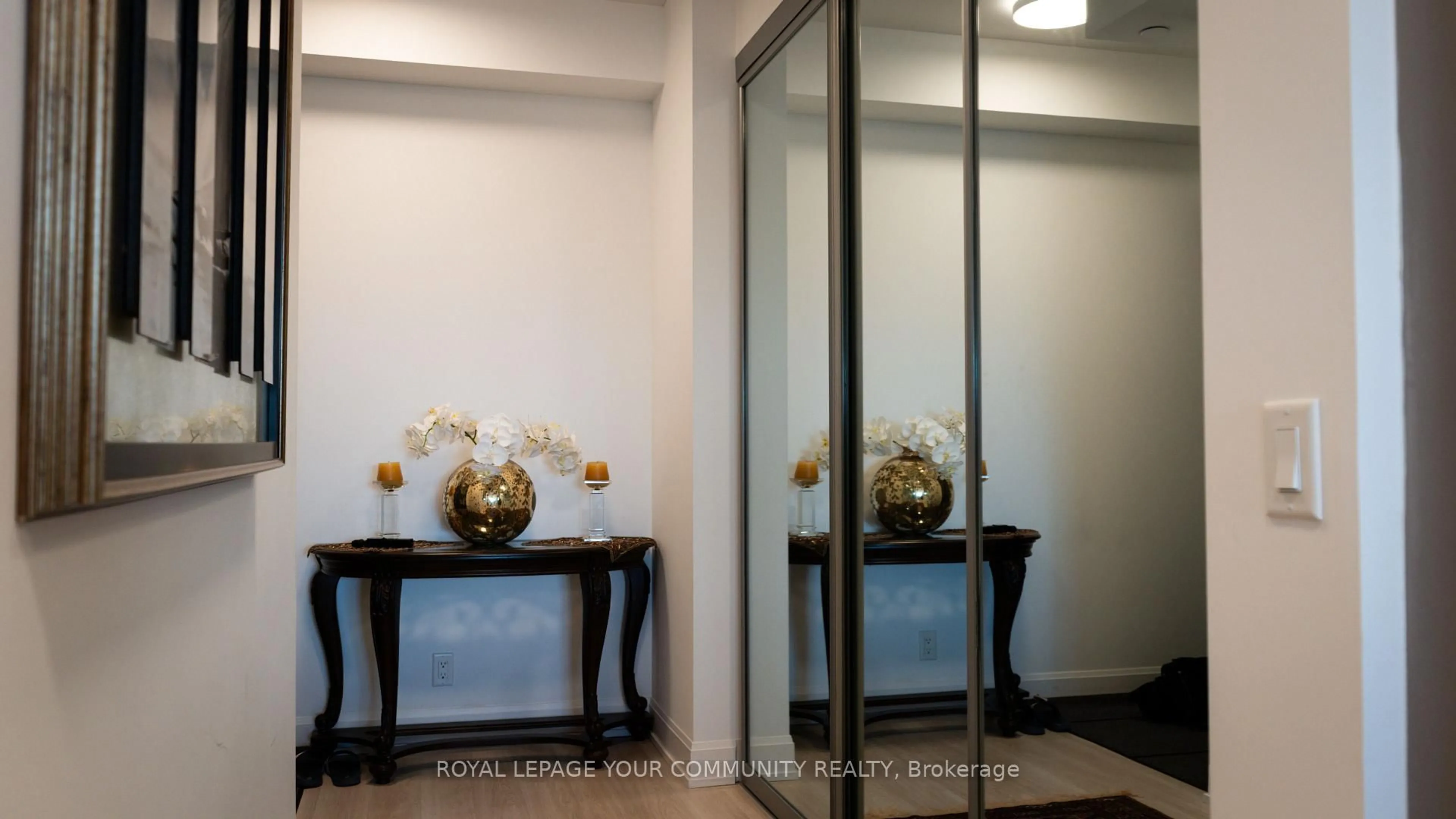 Indoor foyer for 12 Ghandi Lane #2012, Markham Ontario L3T 0G8