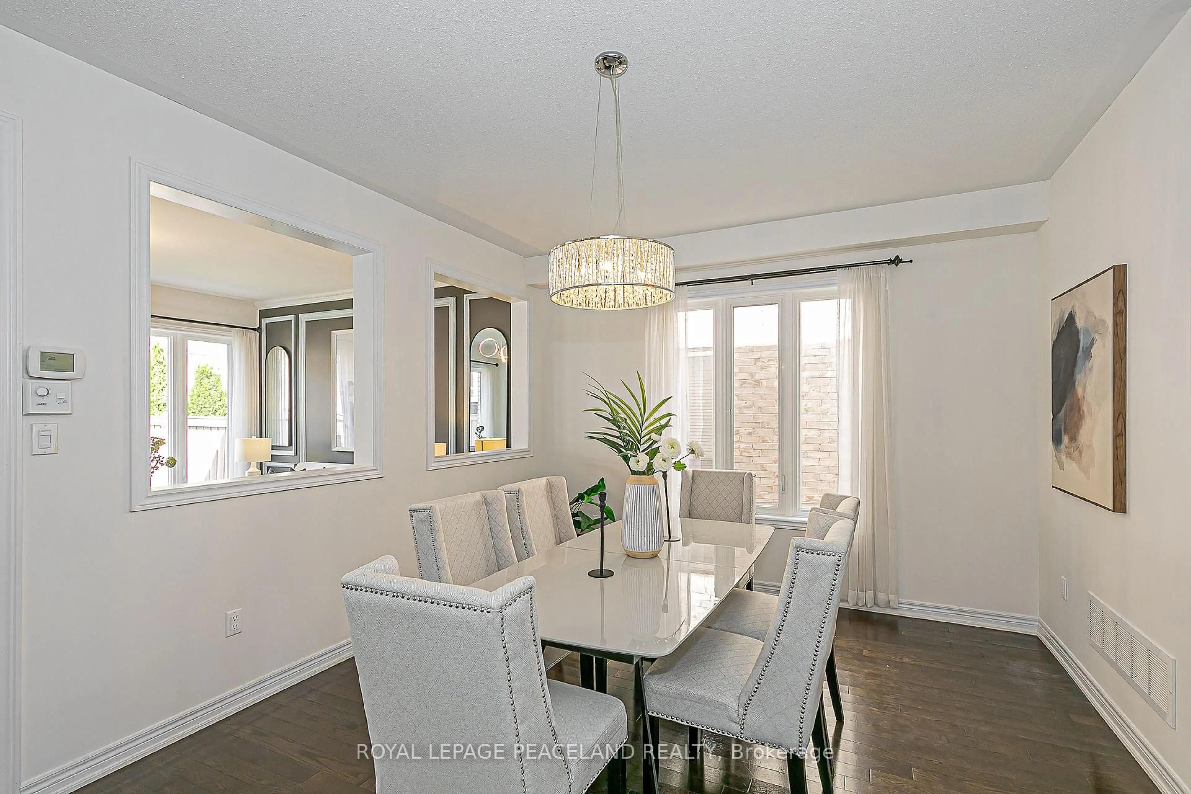 Dining room, unknown for 10 Pavlova Cres, Richmond Hill Ontario L4E 0V9