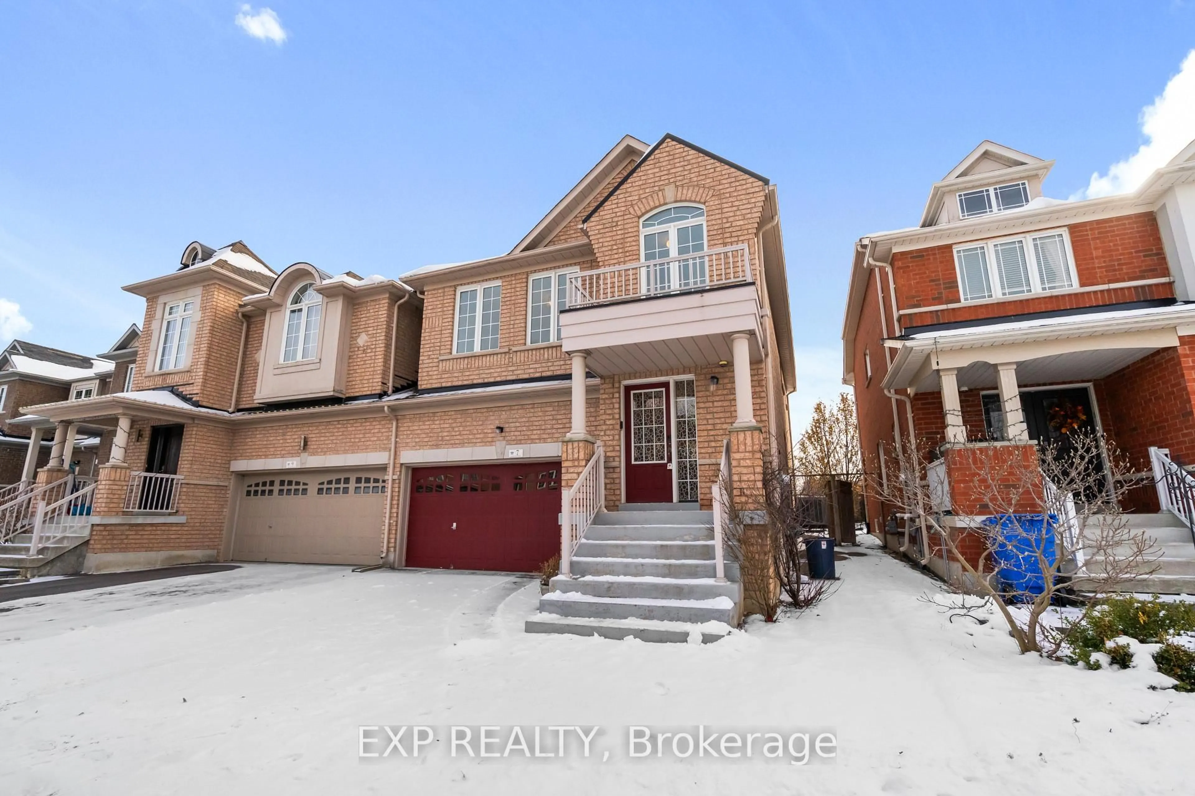 Home with brick exterior material, street for 7 Wallwark St, Aurora Ontario L4G 0J2