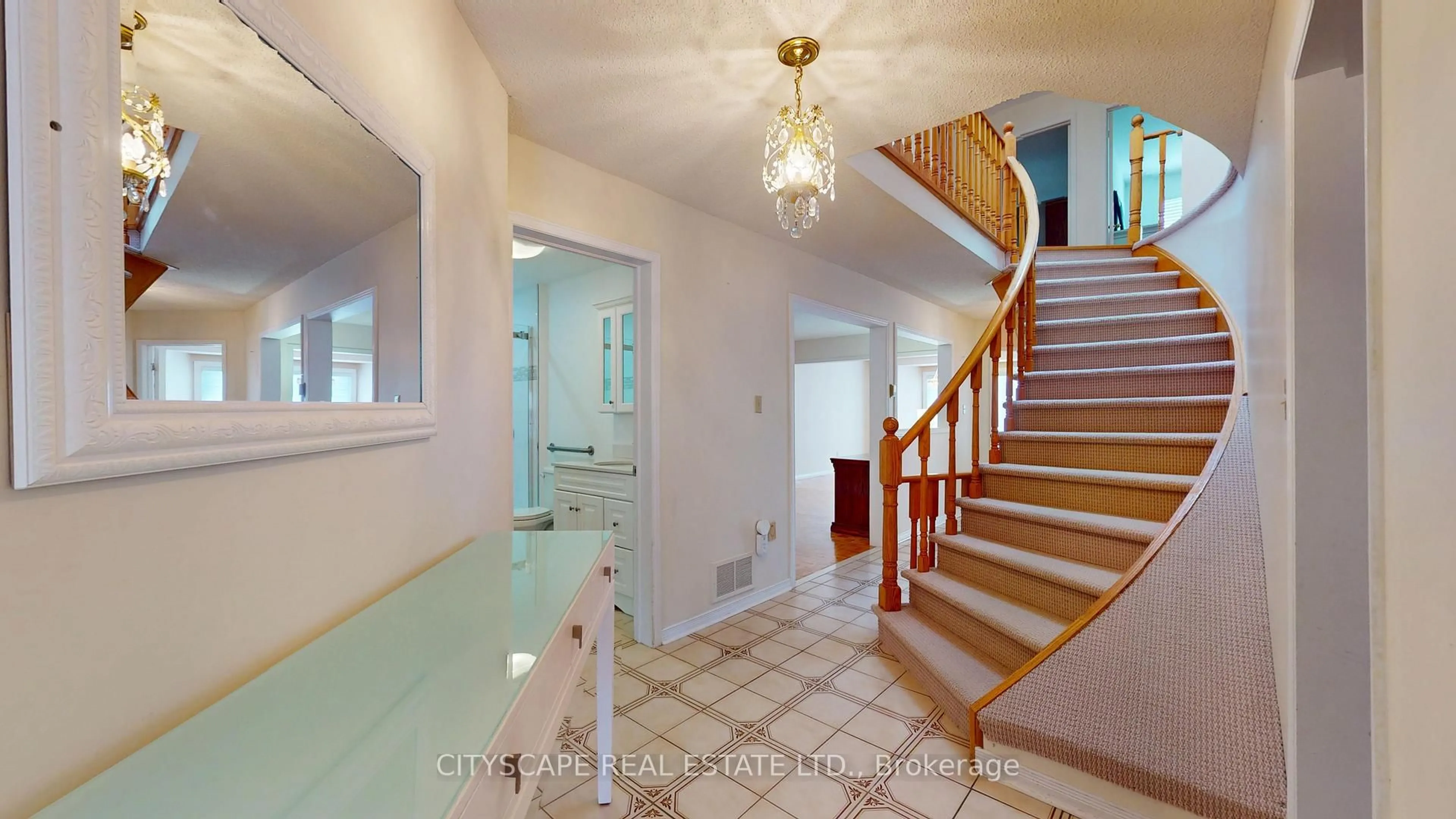 Indoor foyer for 67 Brickstone Circ, Vaughan Ontario L4J 6M5