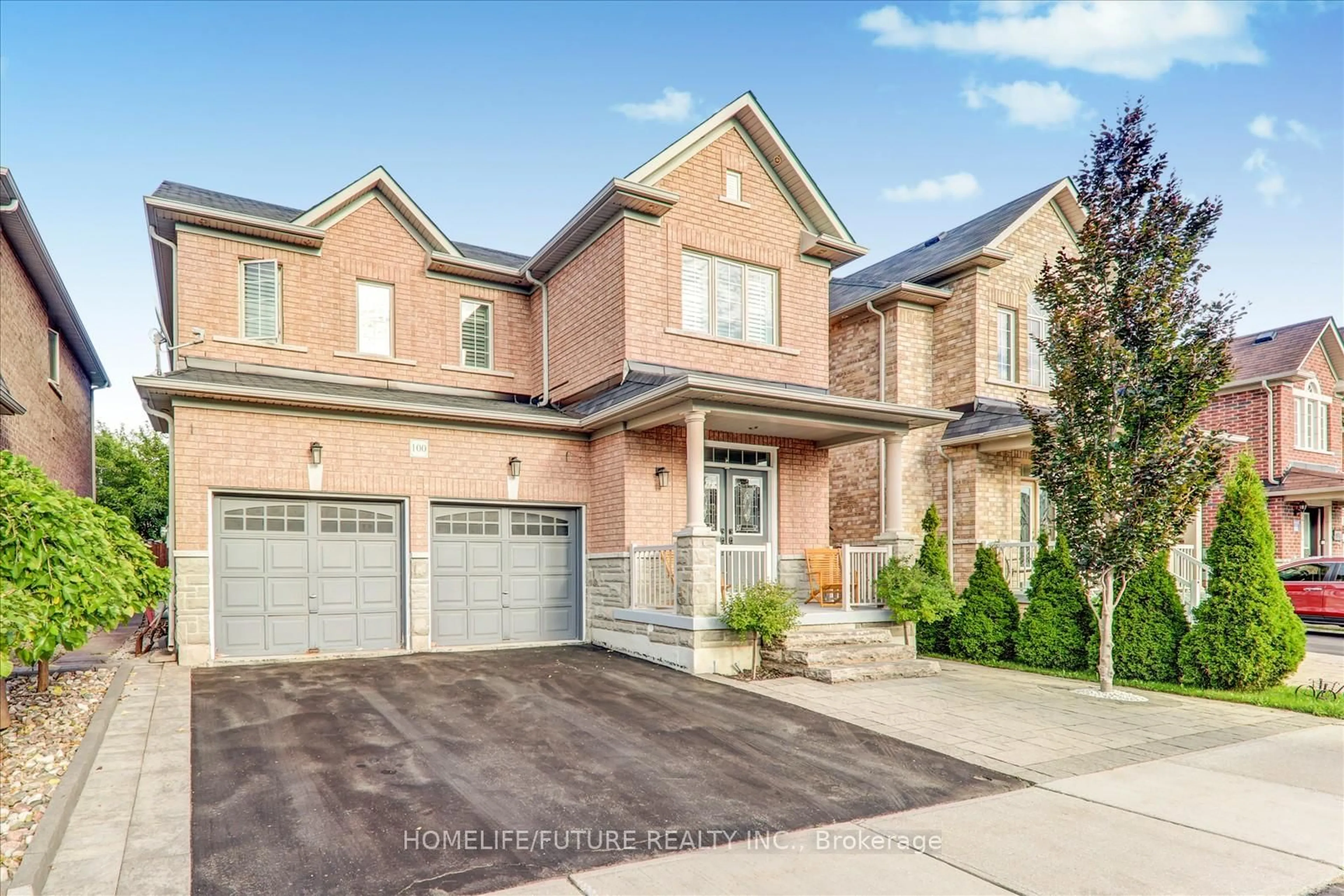 Home with brick exterior material, street for 100 James Mccullough Rd, Whitchurch-Stouffville Ontario L4A 0Z2