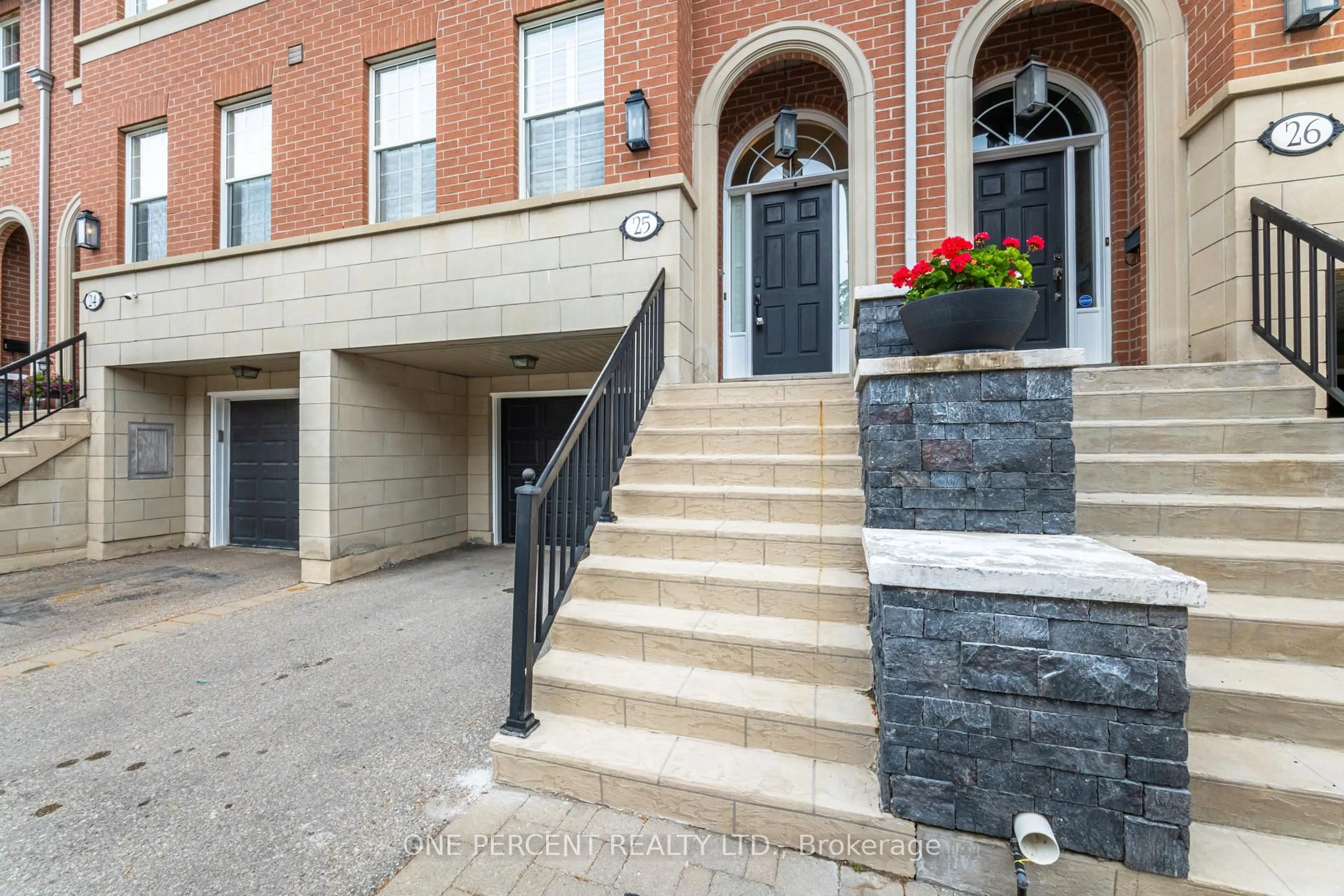 Home with brick exterior material, street for 8038 Yonge St #25, Vaughan Ontario L4J 1W3