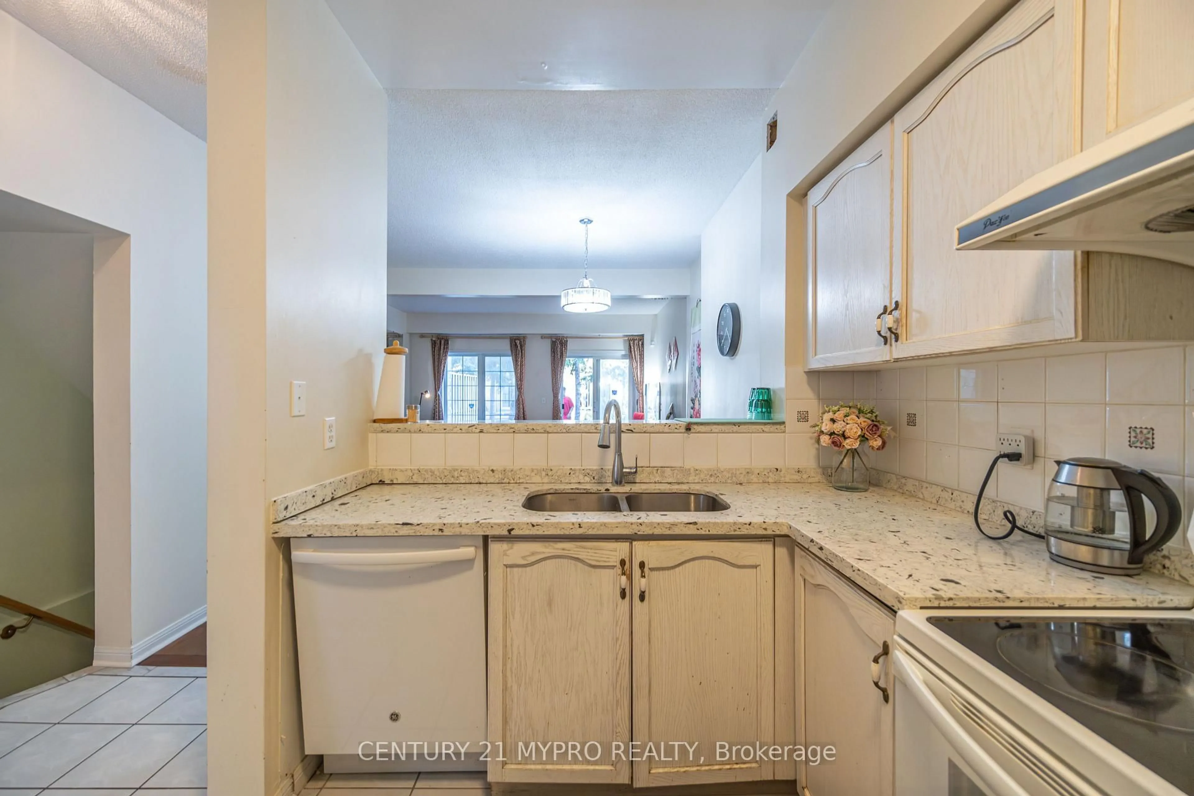 Standard kitchen, unknown for 1 Alpen Way #11, Markham Ontario L3R 4G2