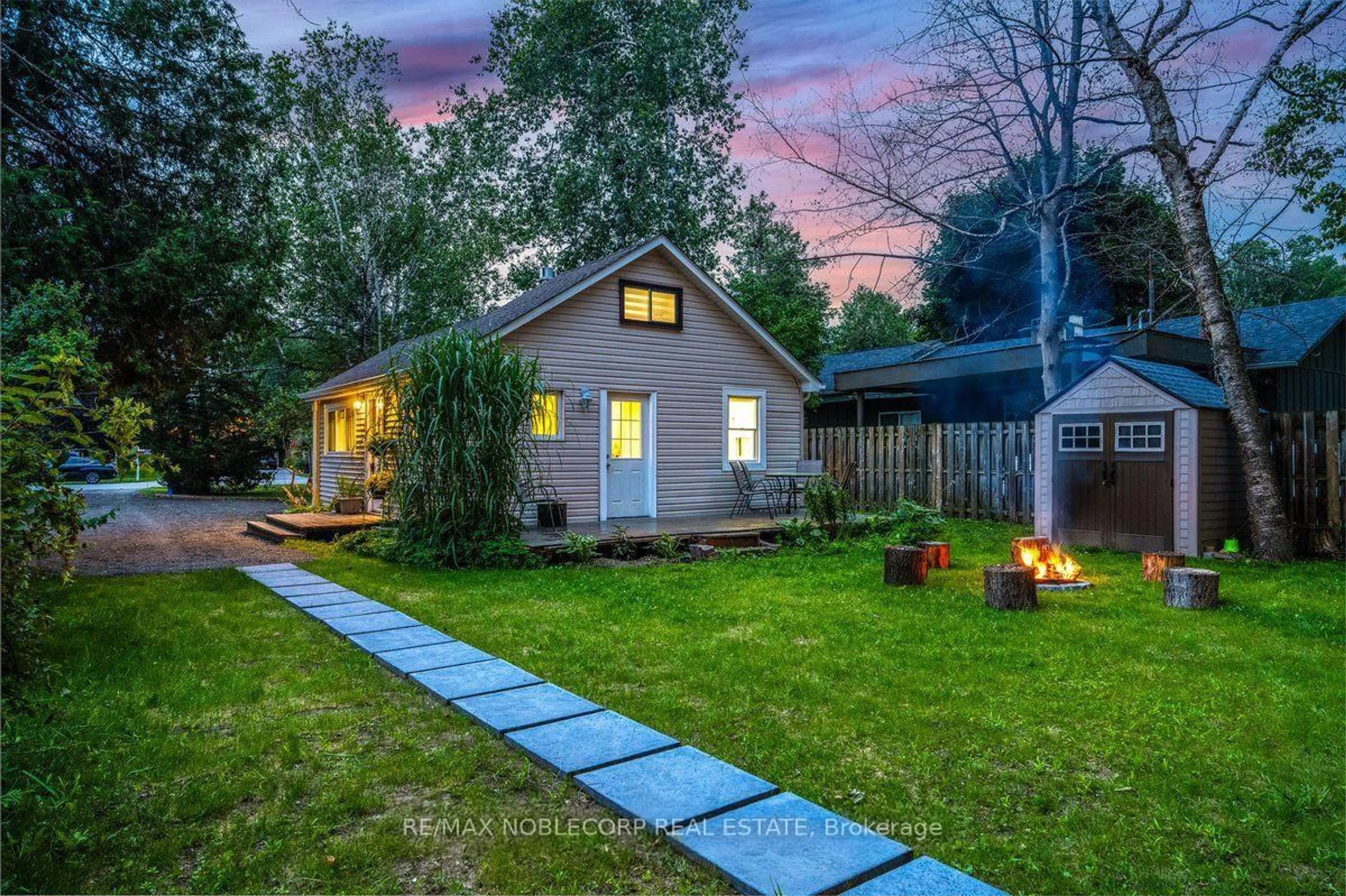 Unknown for 742 9th Line, Innisfil Ontario L9S 3Y6