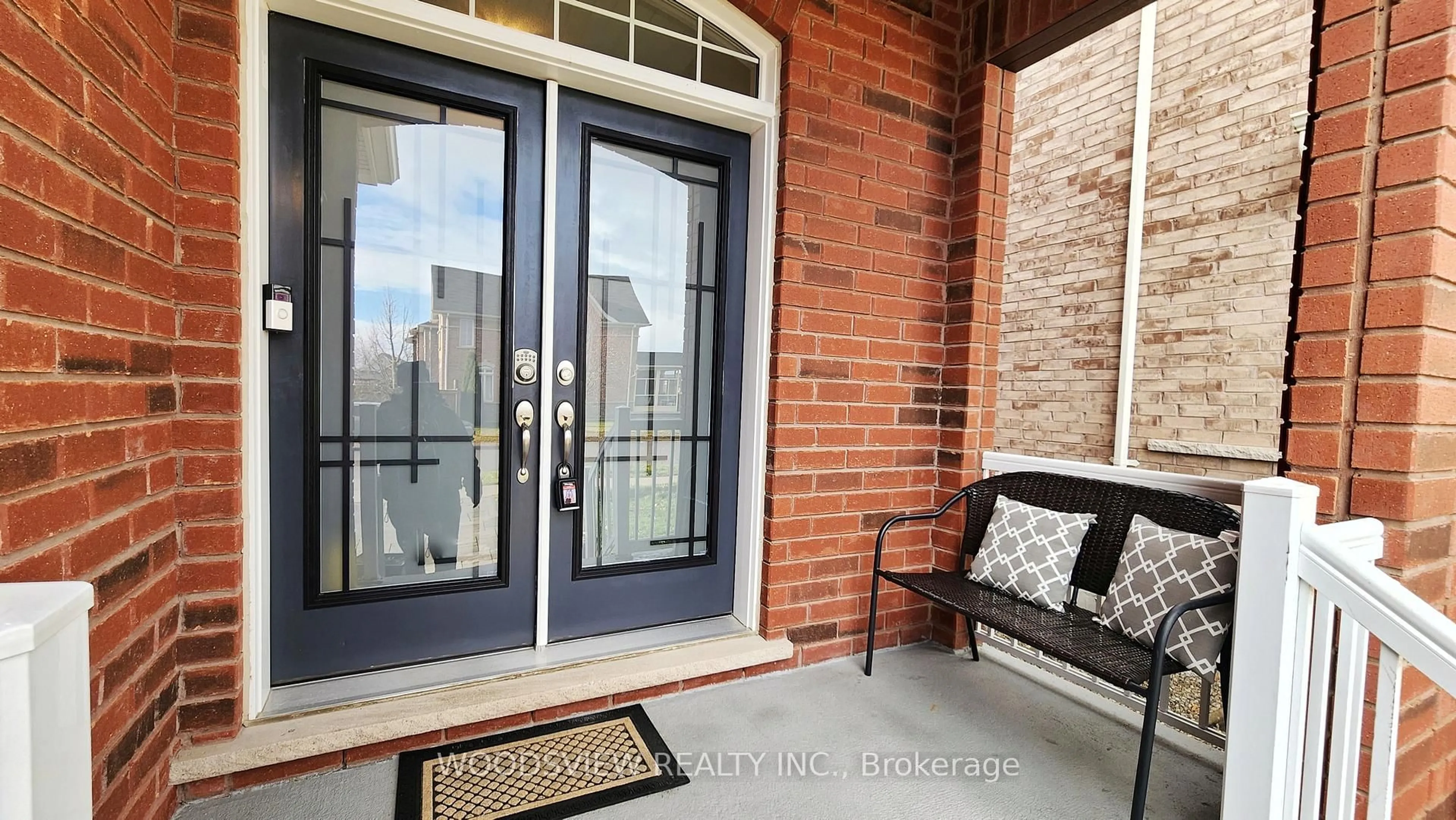 Unknown for 2220 Dawson Cres, Innisfil Ontario L9S 0G9